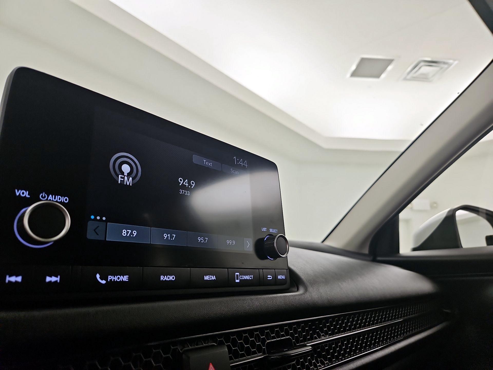 Thumbnail: 2023 Honda HR-V - 15