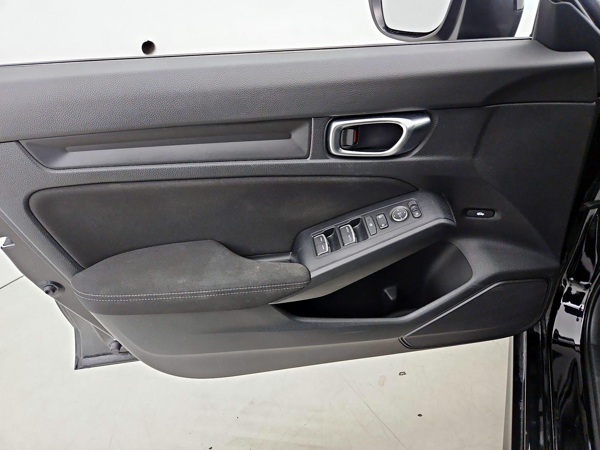 Thumbnail: 2023 Honda Civic - 12