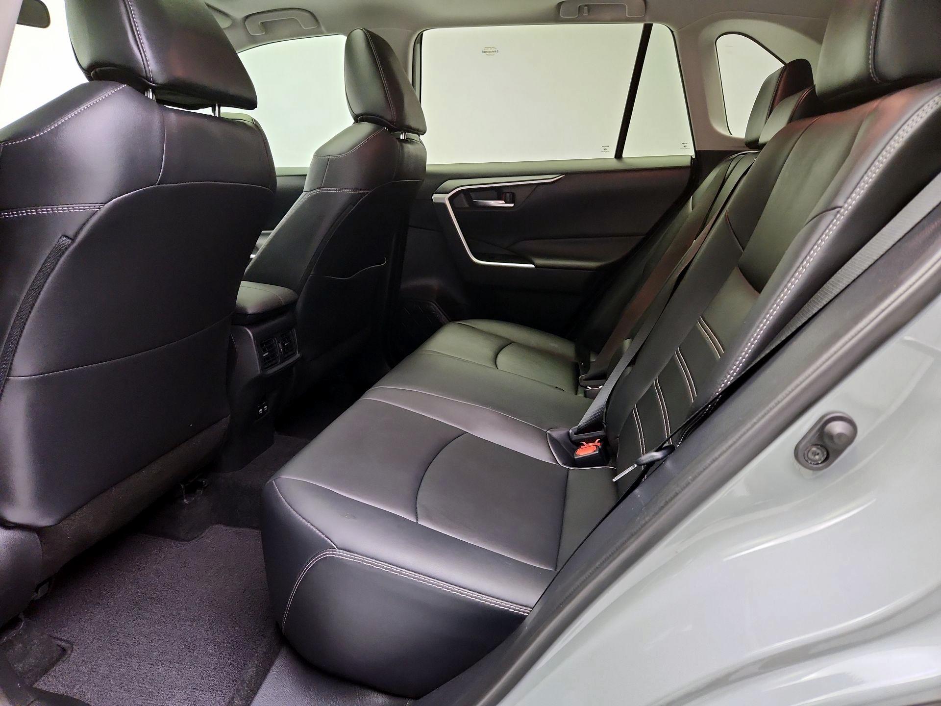 Thumbnail: 2020 Toyota RAV4 - 20