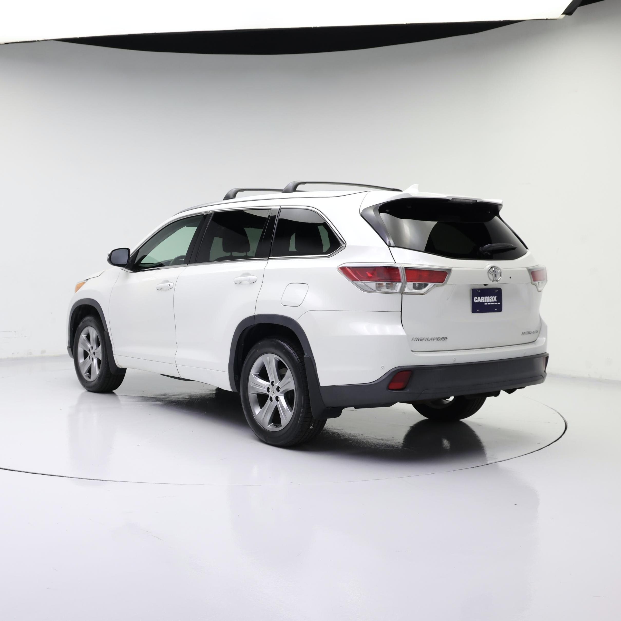 Thumbnail: 2015 Toyota Highlander - 2