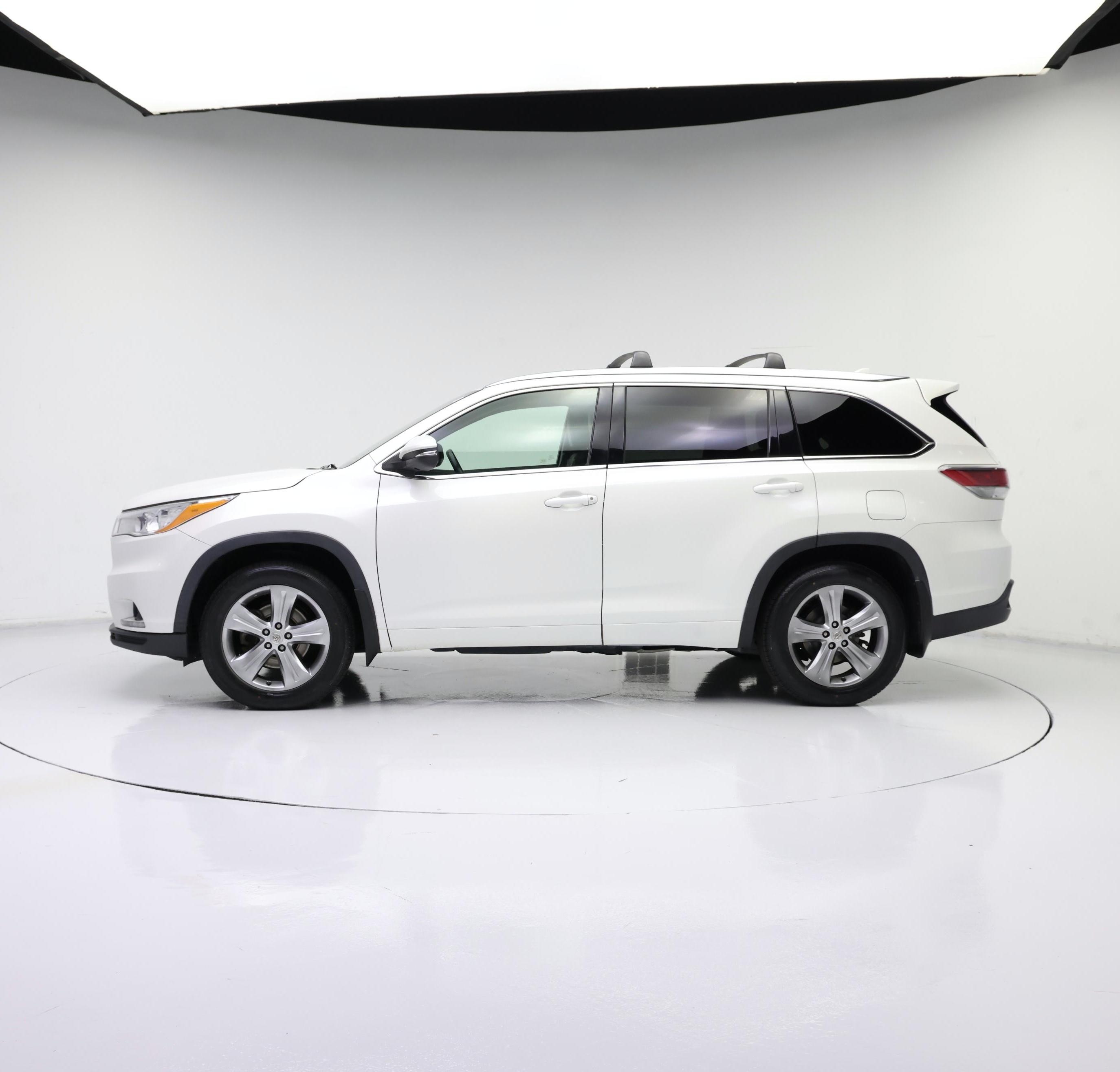 Thumbnail: 2015 Toyota Highlander - 3