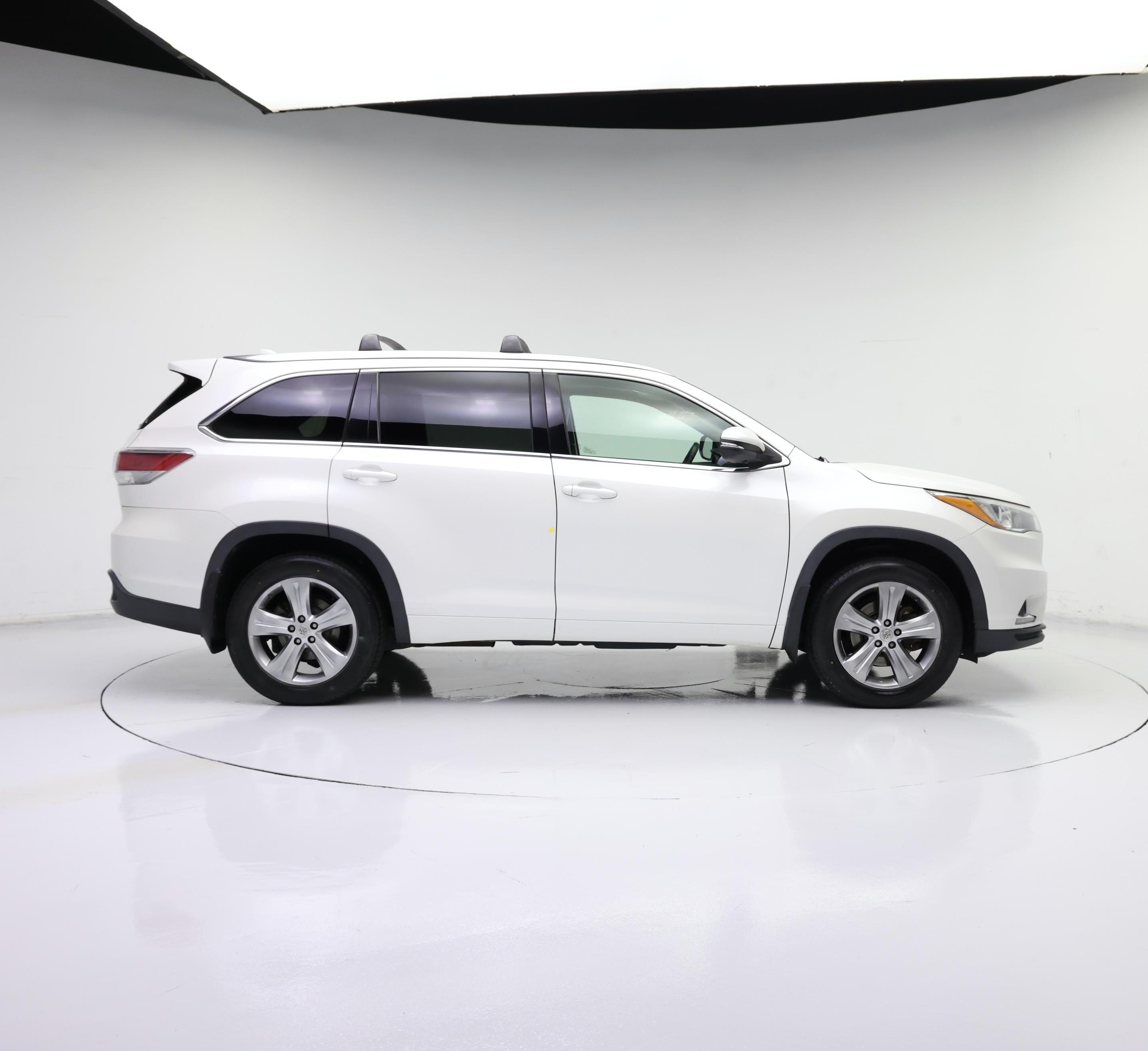 Thumbnail: 2015 Toyota Highlander - 7
