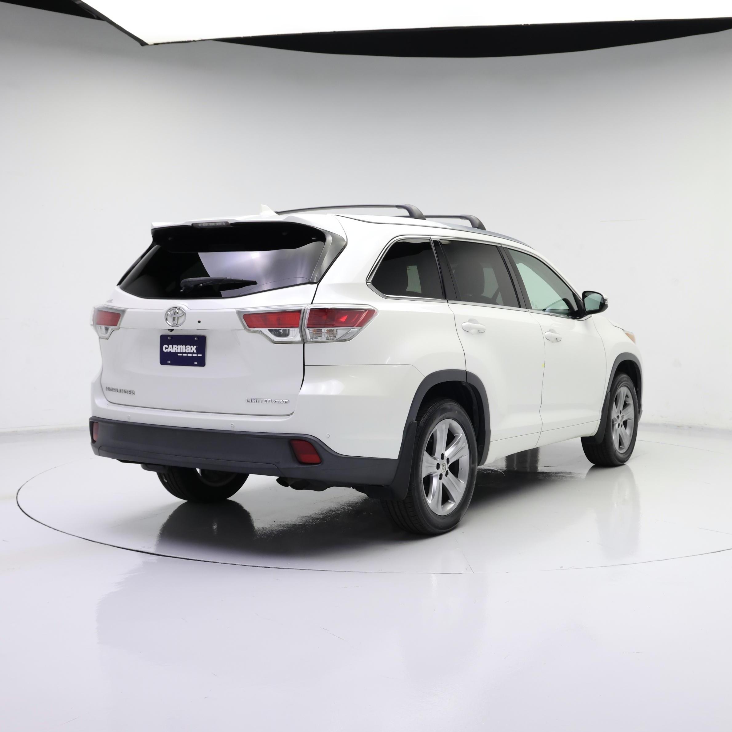 Thumbnail: 2015 Toyota Highlander - 8