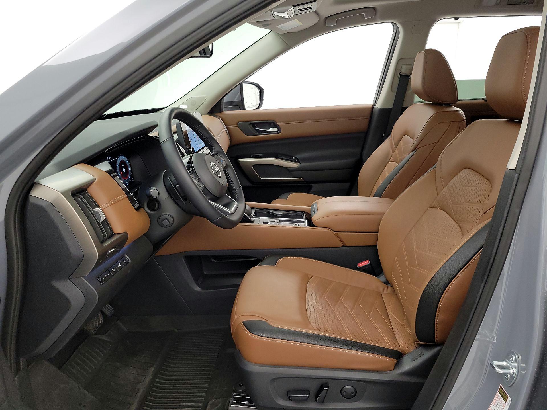 Thumbnail: 2023 Nissan Pathfinder - 11