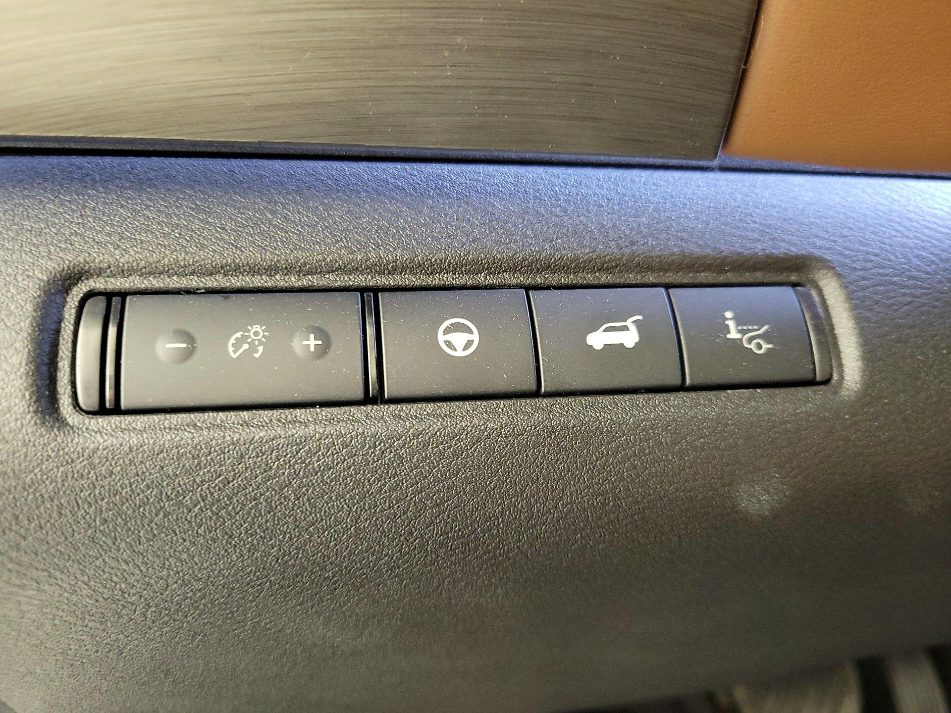 Thumbnail: 2023 Nissan Pathfinder - 13