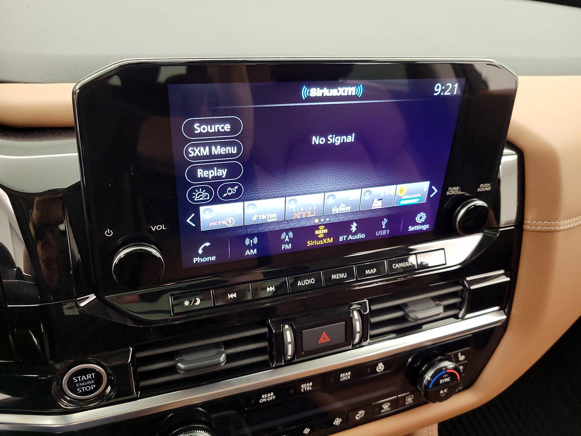 Thumbnail: 2023 Nissan Pathfinder - 16