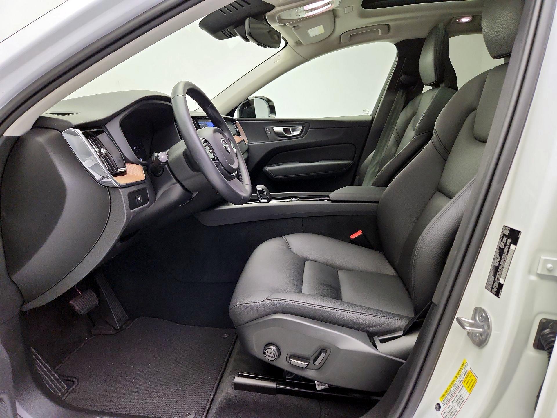 Thumbnail: 2024 Volvo XC60 - 11