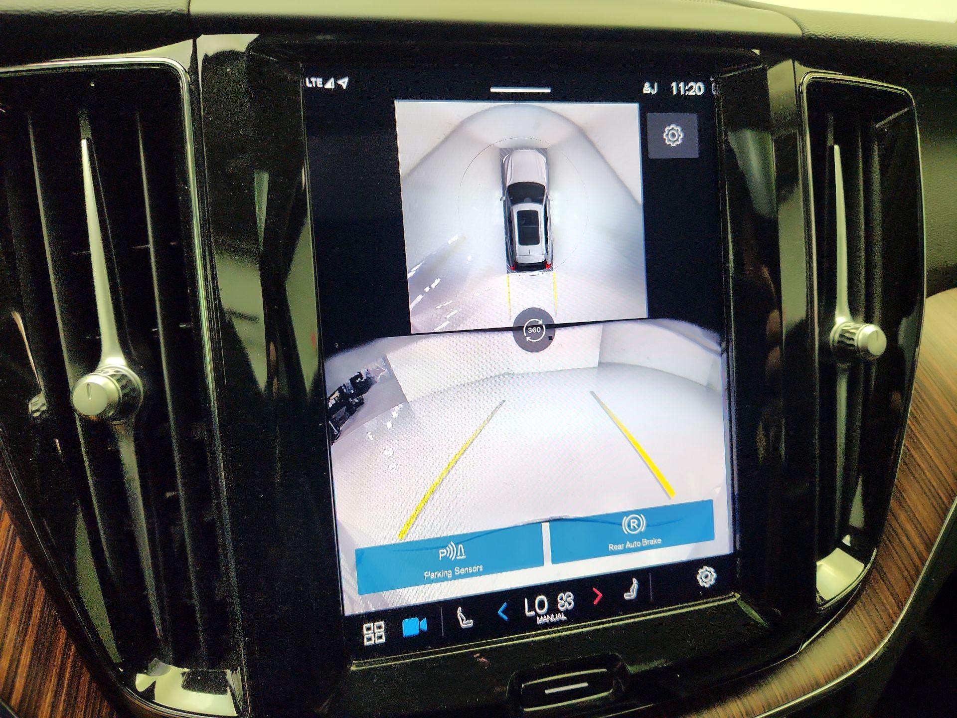 Thumbnail: 2024 Volvo XC60 - 15