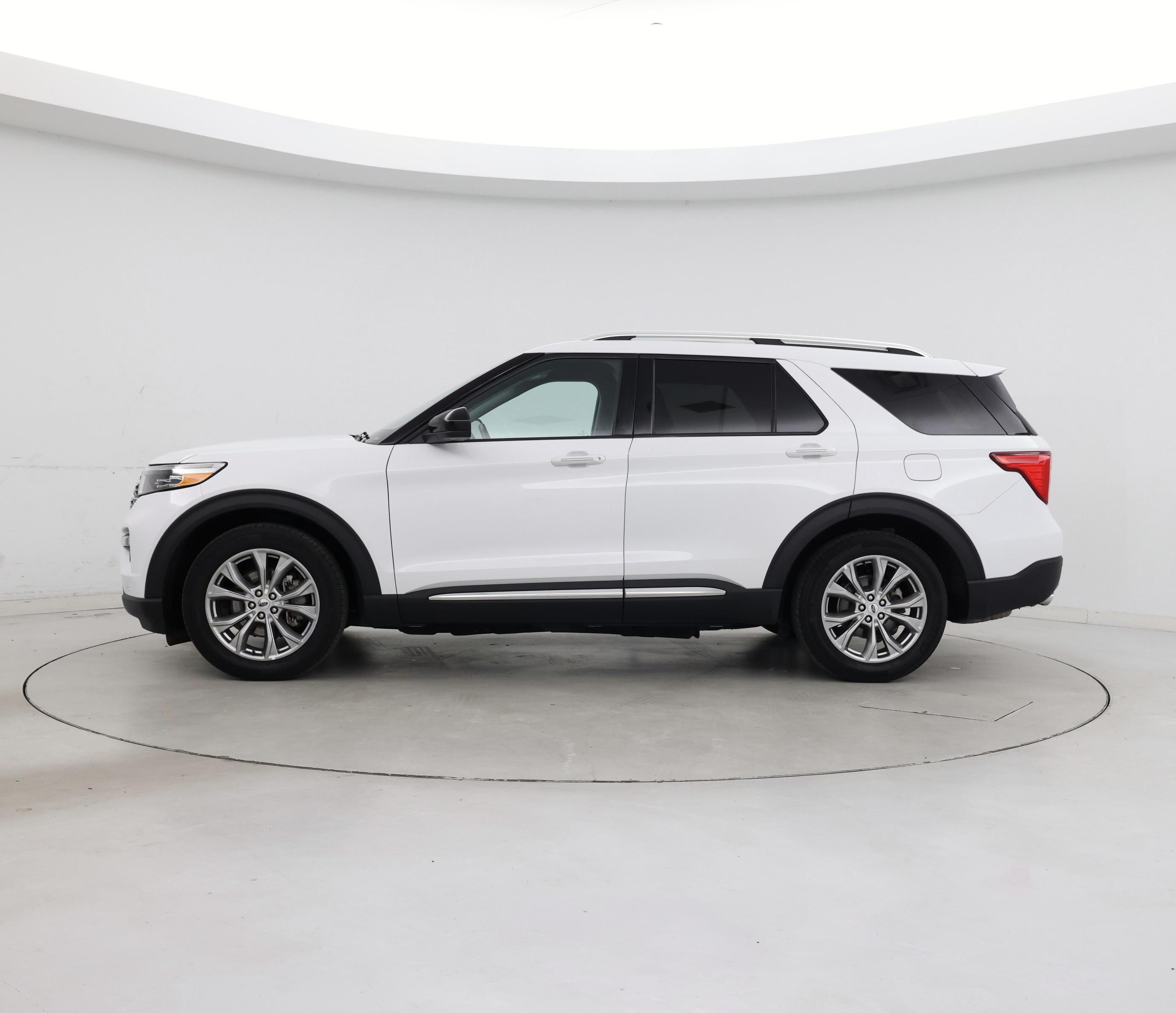 Thumbnail: 2023 Ford Explorer - 3