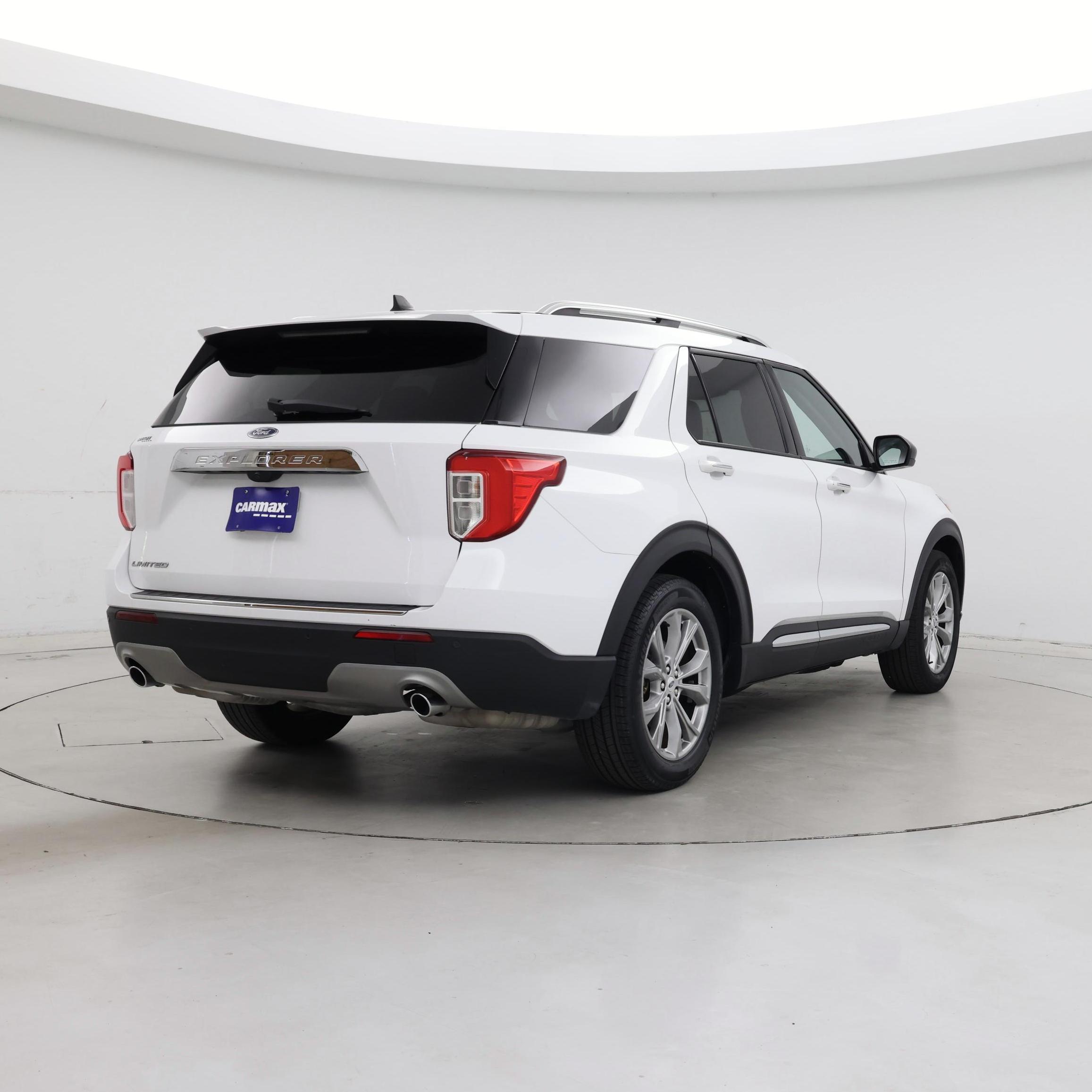 Thumbnail: 2023 Ford Explorer - 8