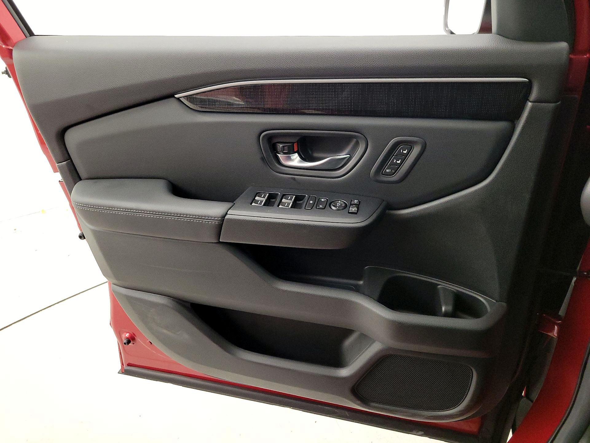 Thumbnail: 2023 Honda Pilot - 12