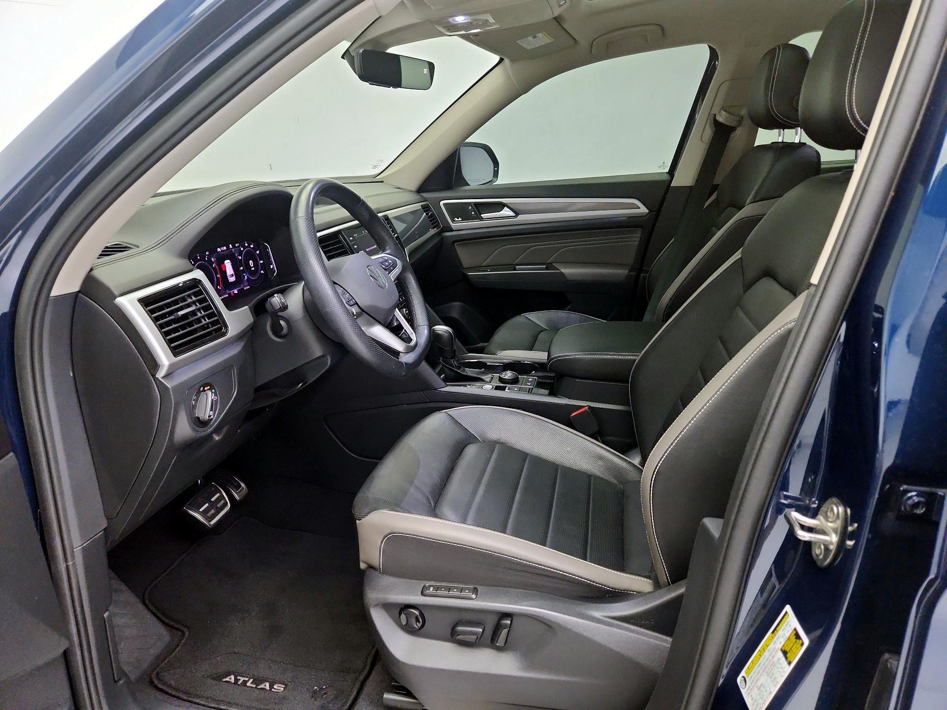 Thumbnail: 2022 Volkswagen Atlas - 11