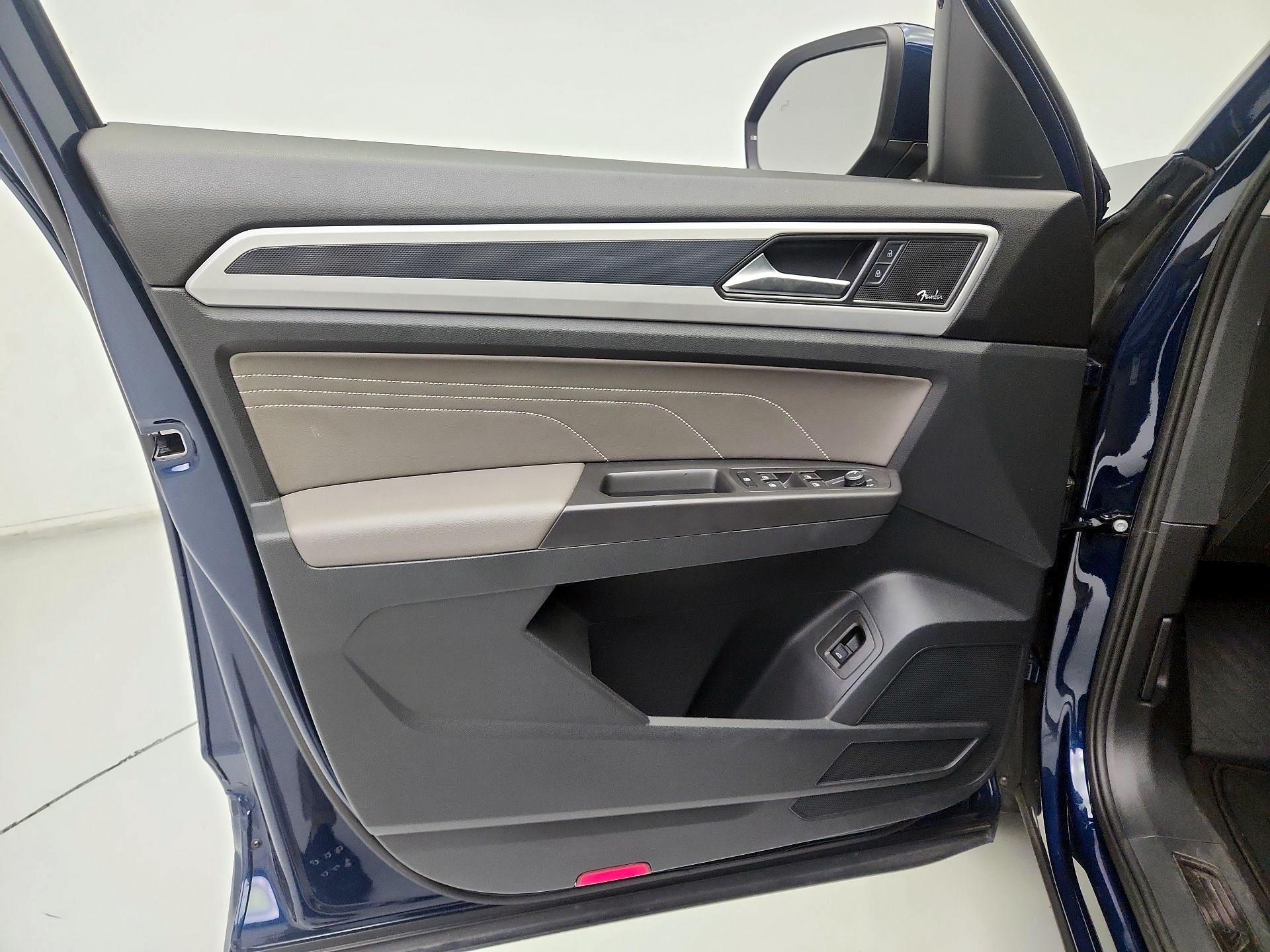 Thumbnail: 2022 Volkswagen Atlas - 12