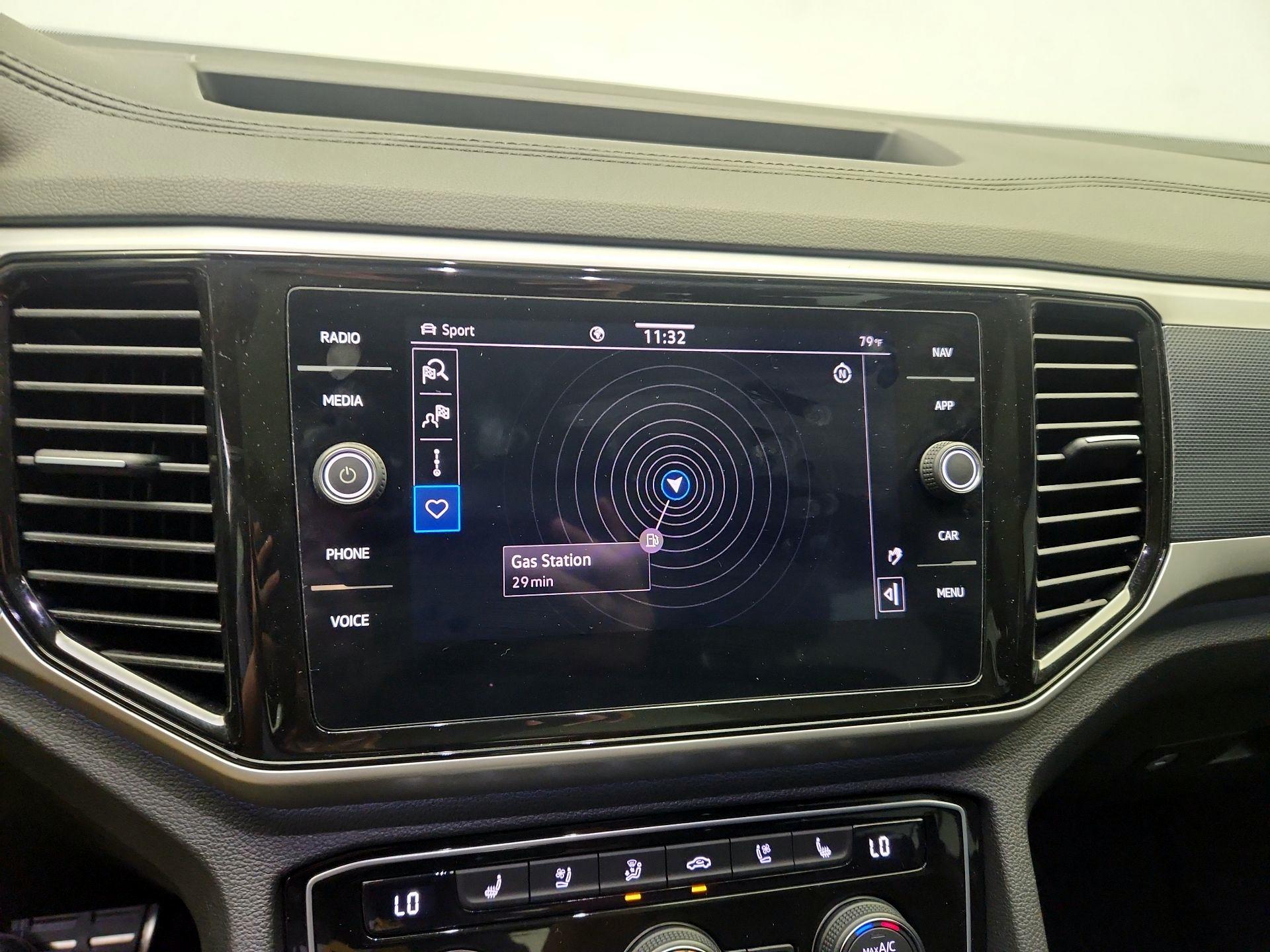 Thumbnail: 2022 Volkswagen Atlas - 14