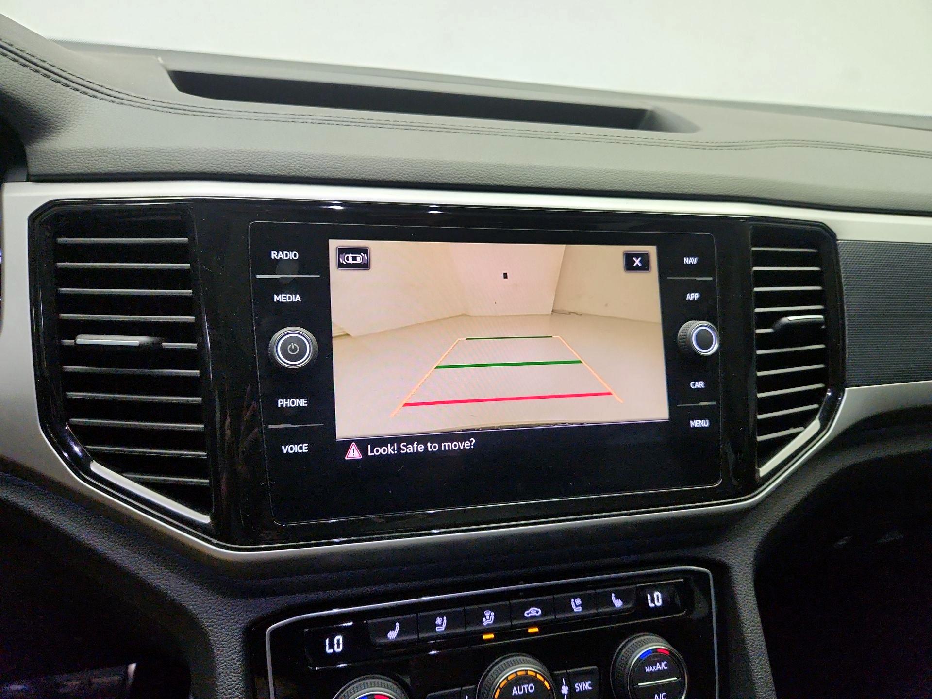 Thumbnail: 2022 Volkswagen Atlas - 15