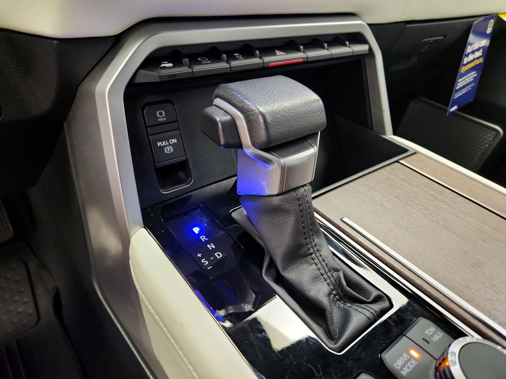 Thumbnail: 2023 Toyota Sequoia - 18