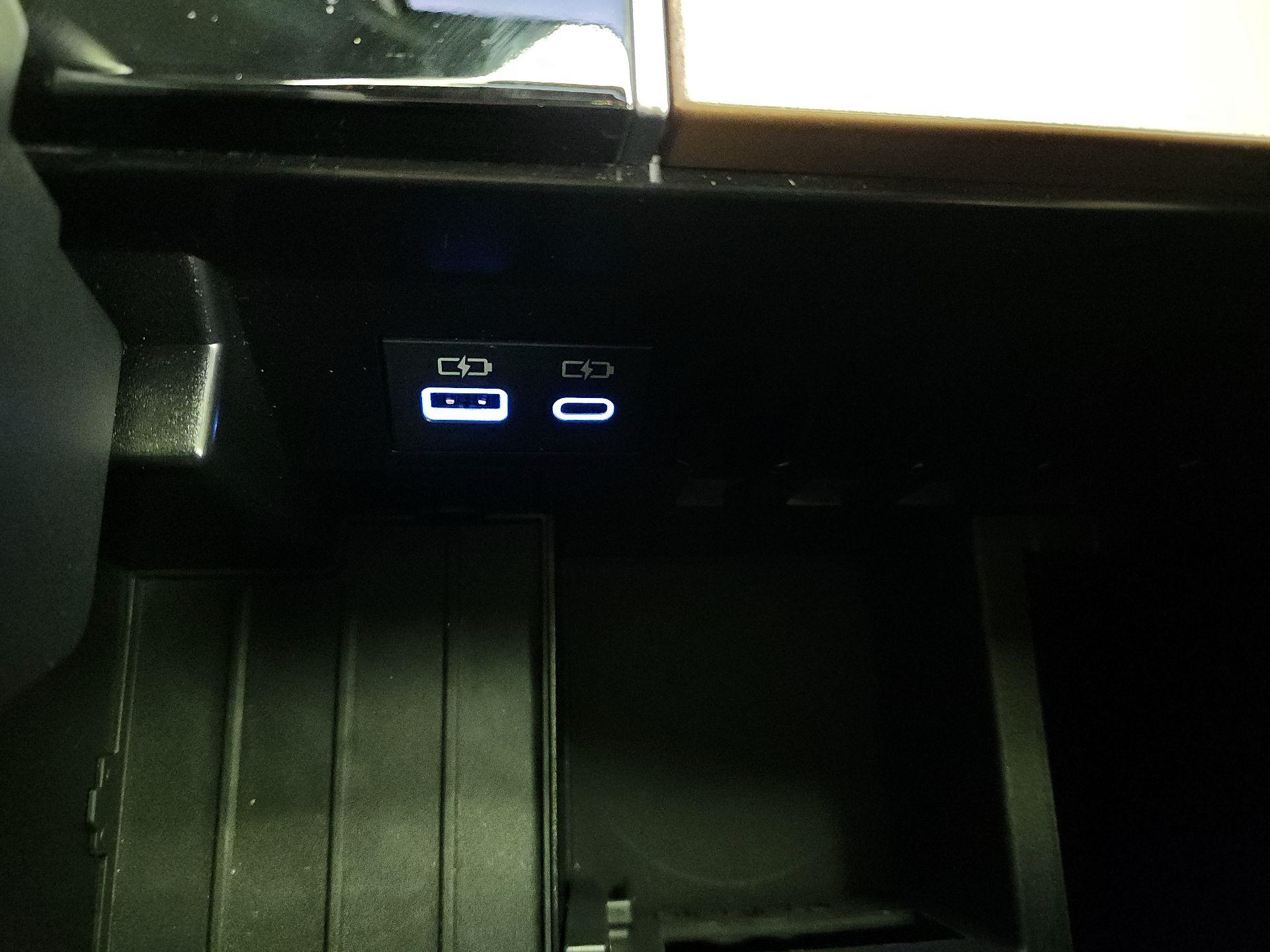 Thumbnail: 2023 Toyota Sequoia - 19