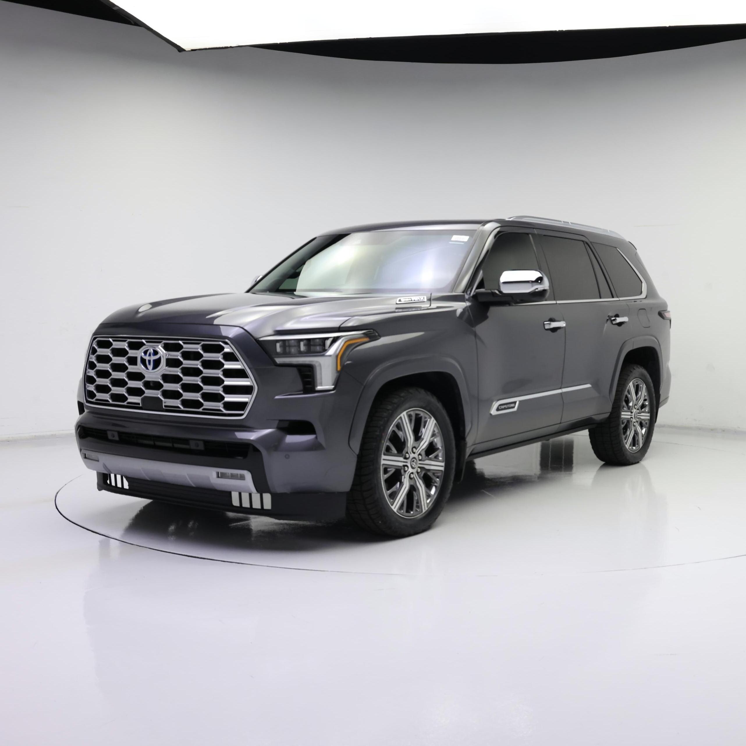 Thumbnail: 2023 Toyota Sequoia - 4