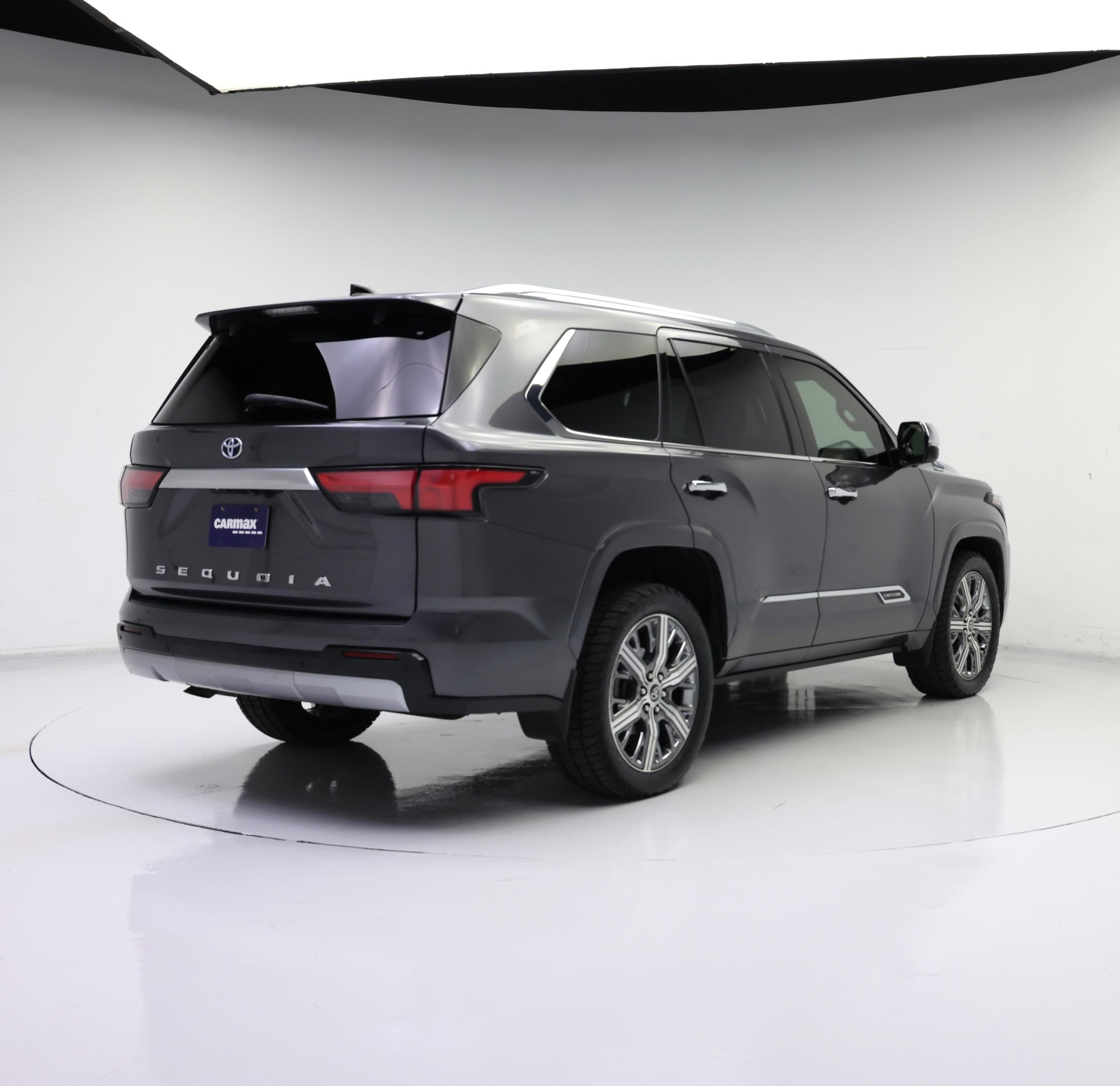 Thumbnail: 2023 Toyota Sequoia - 8