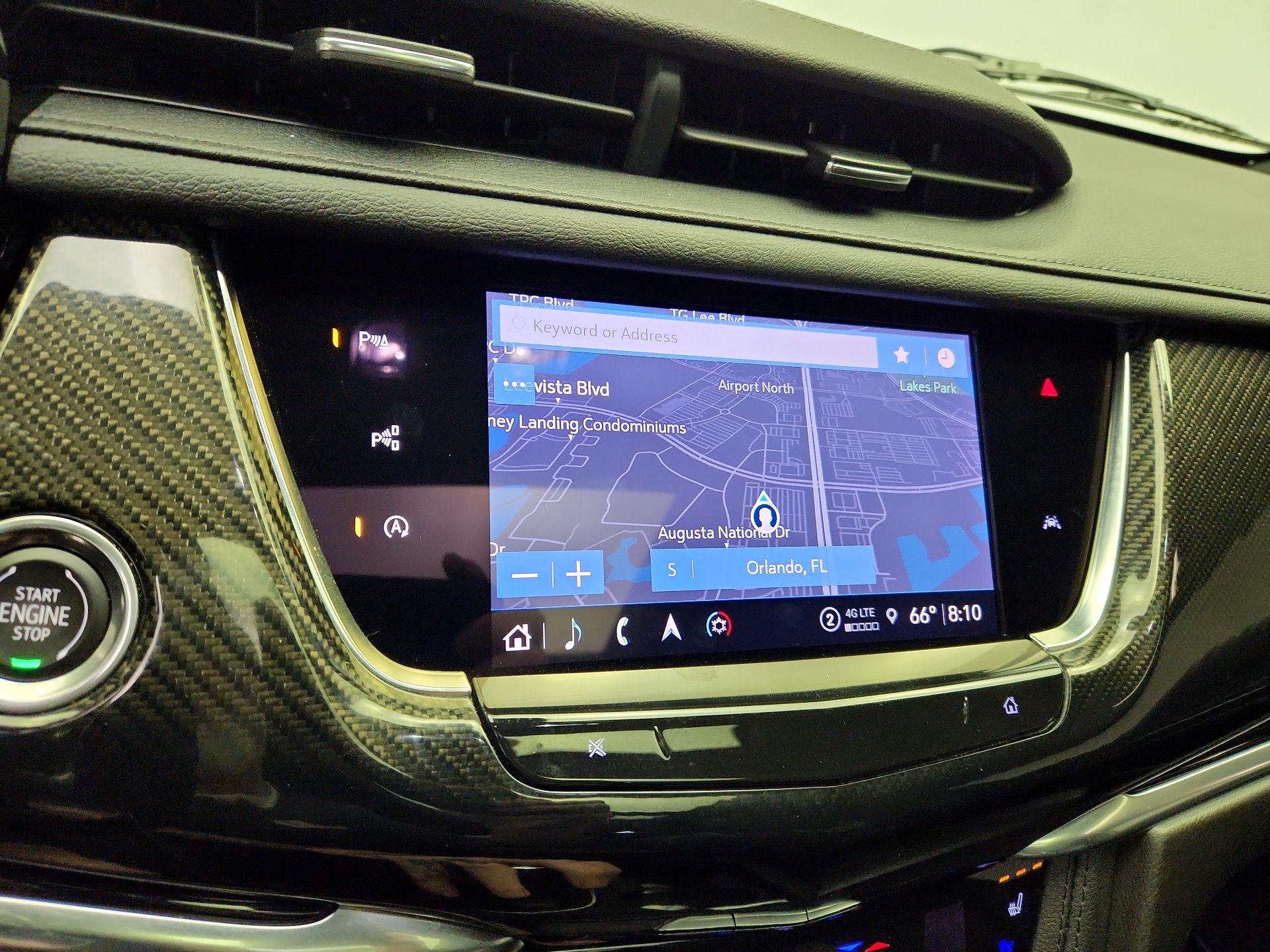 Thumbnail: 2022 Cadillac XT6 - 14