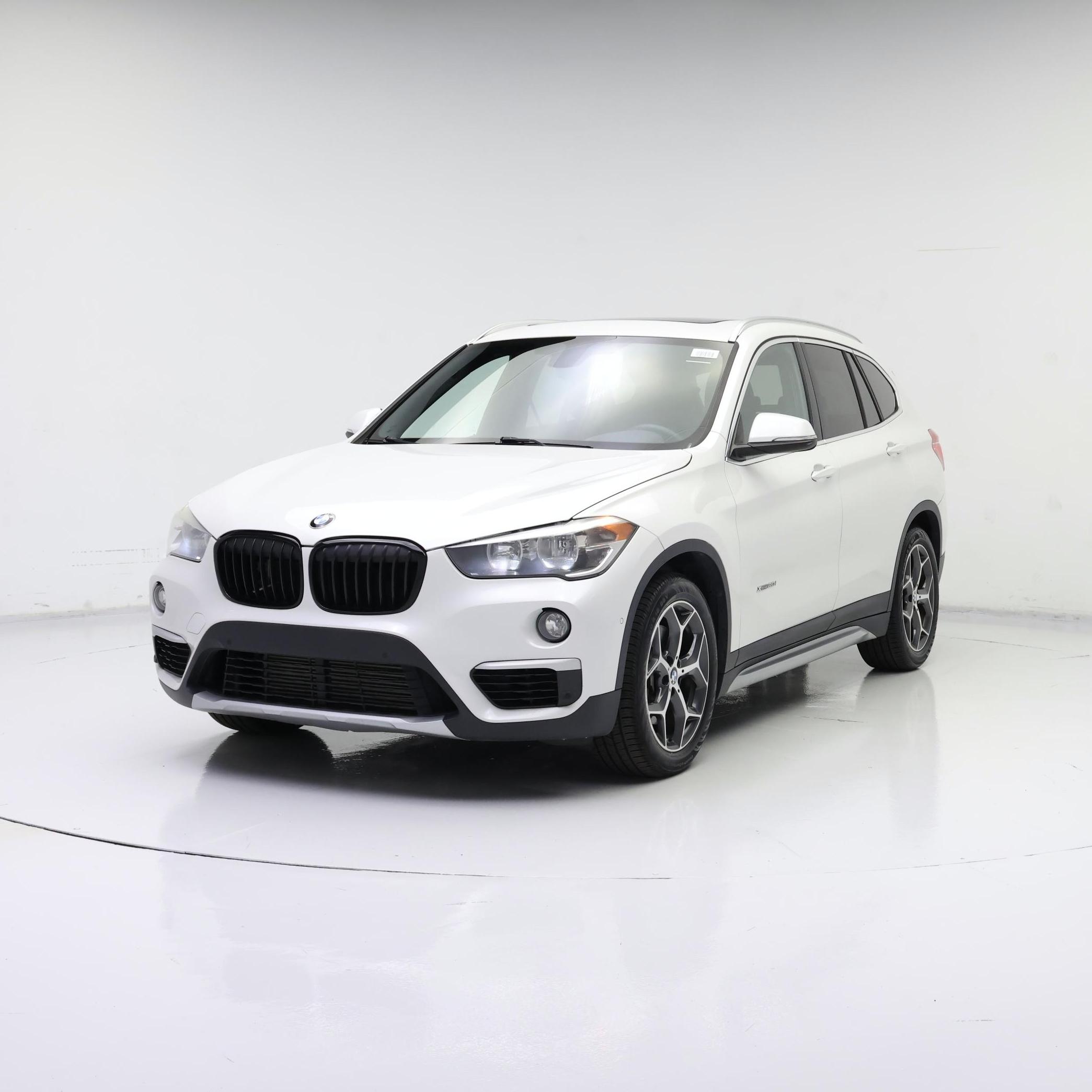 Thumbnail: 2016 BMW X1 - 4