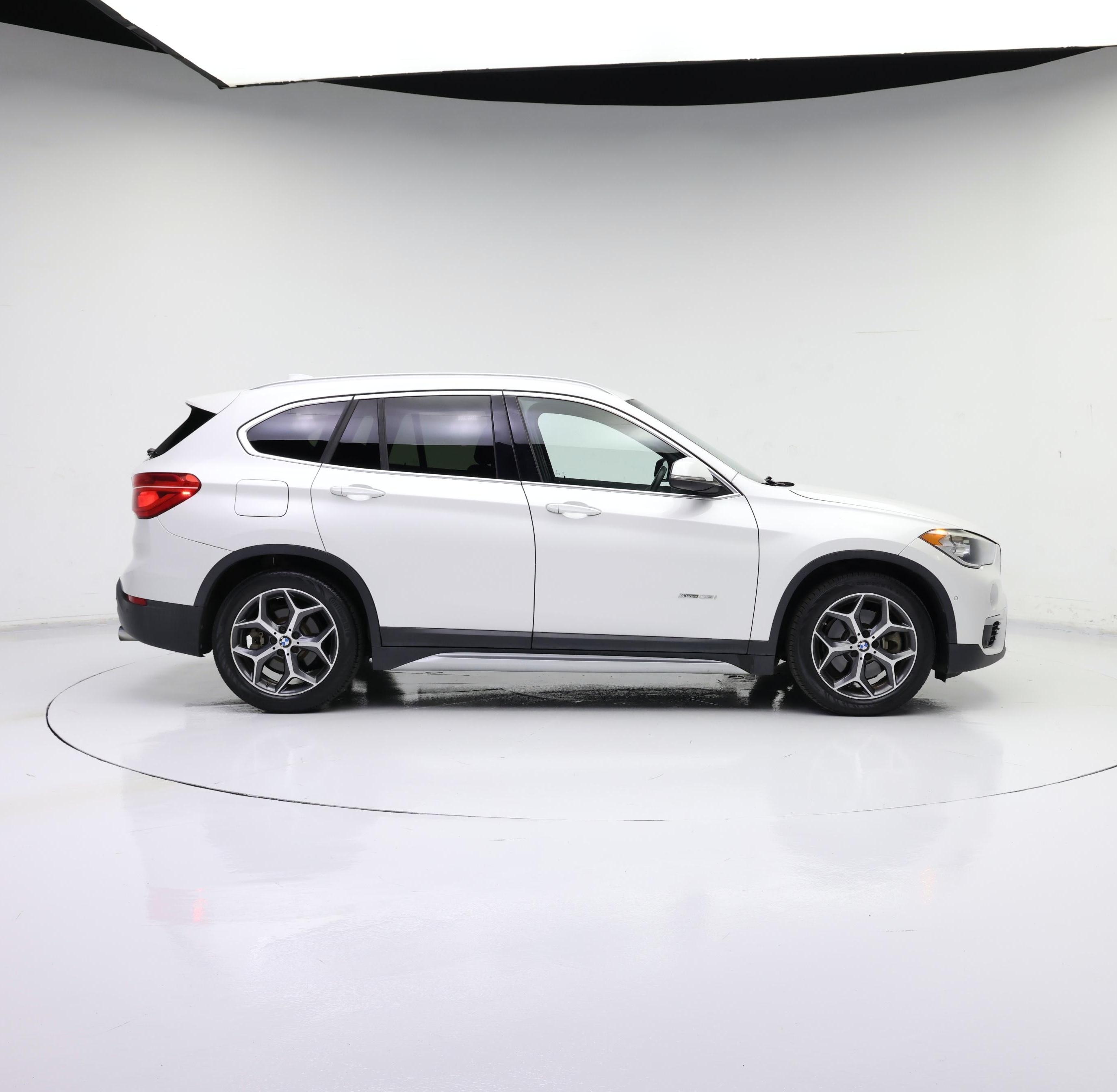 Thumbnail: 2016 BMW X1 - 7