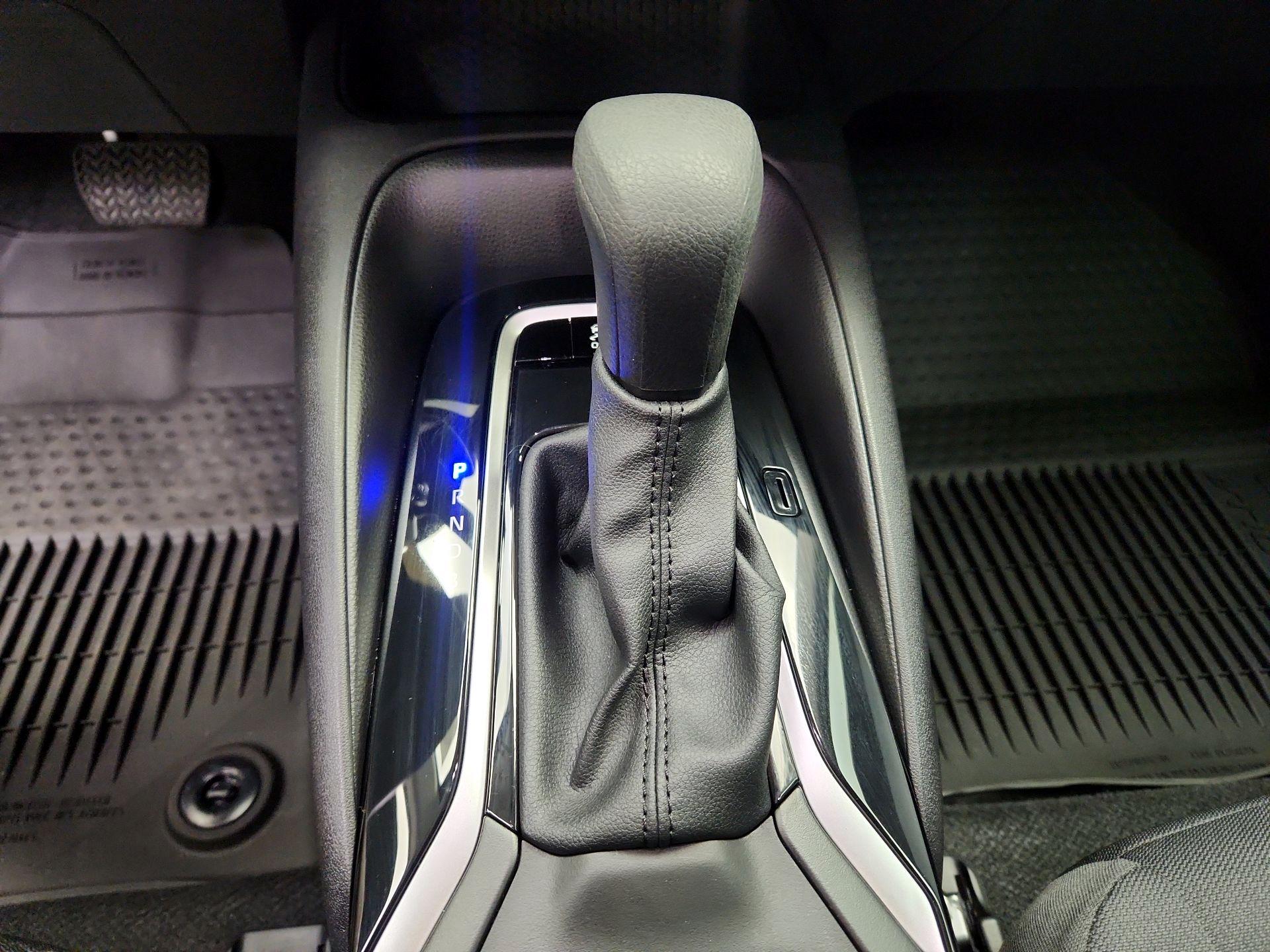 Thumbnail: 2025 Toyota Corolla - 18