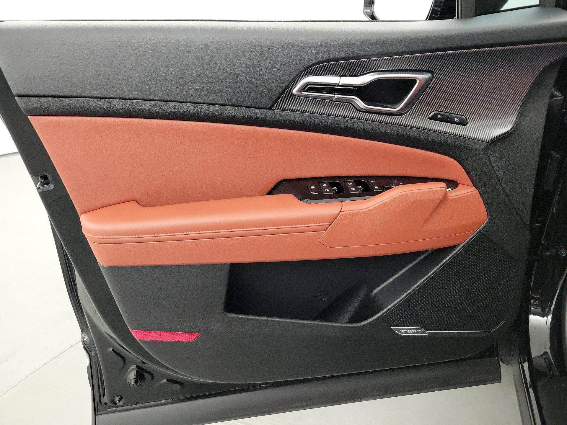 Thumbnail: 2024 Kia Sportage - 12