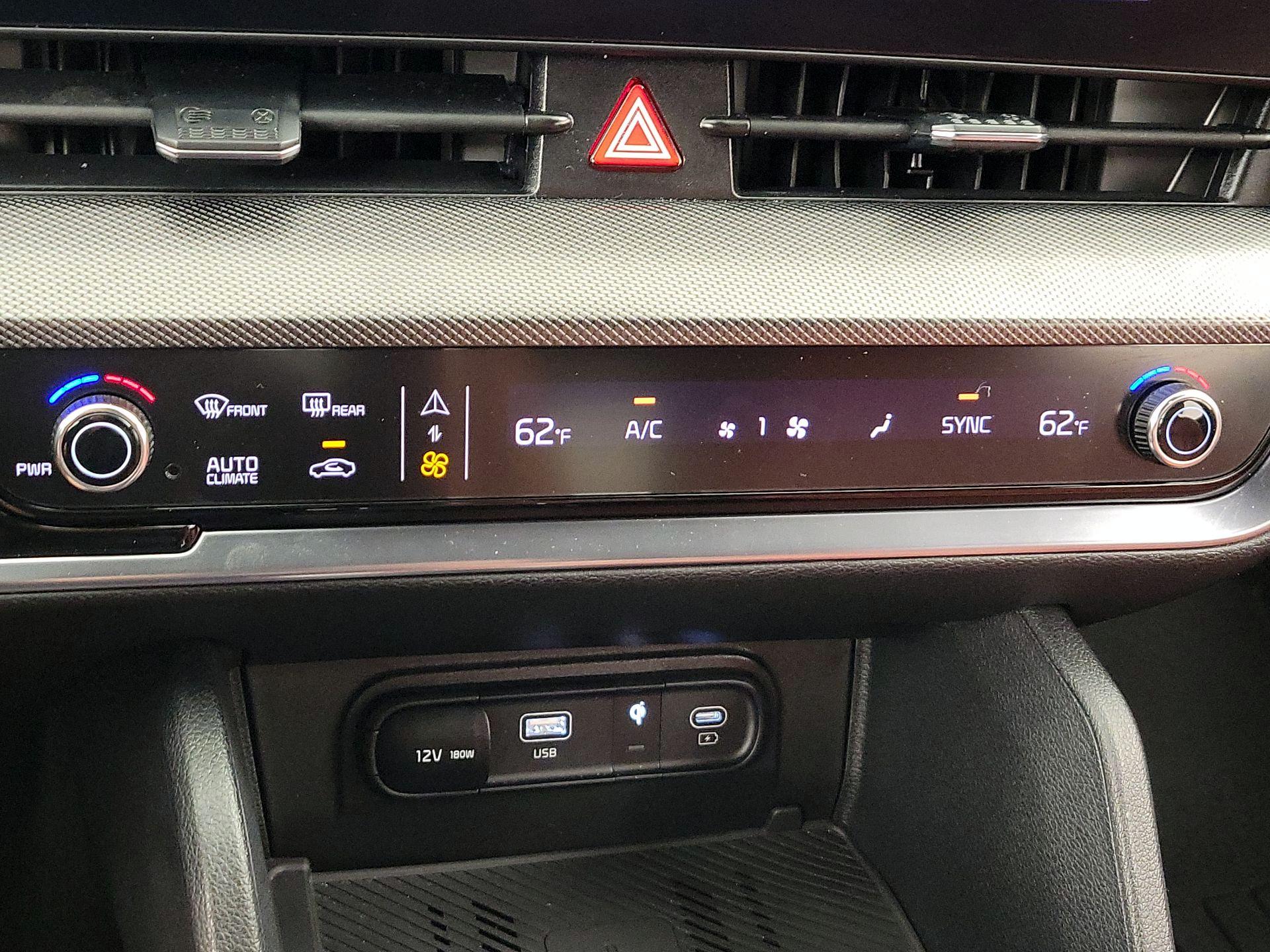 Thumbnail: 2024 Kia Sportage - 17