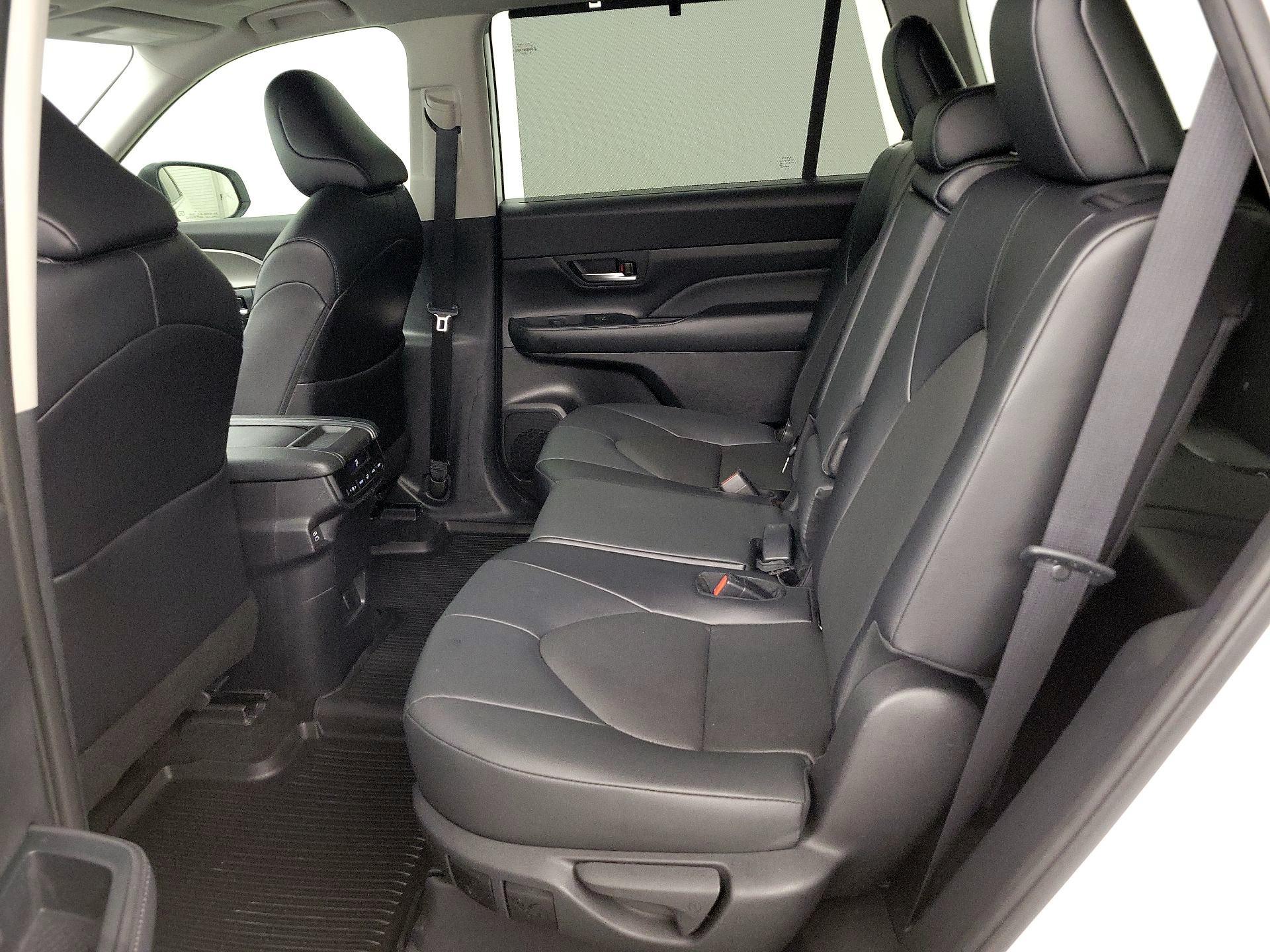 Thumbnail: 2024 Toyota Grand Highlander - 20