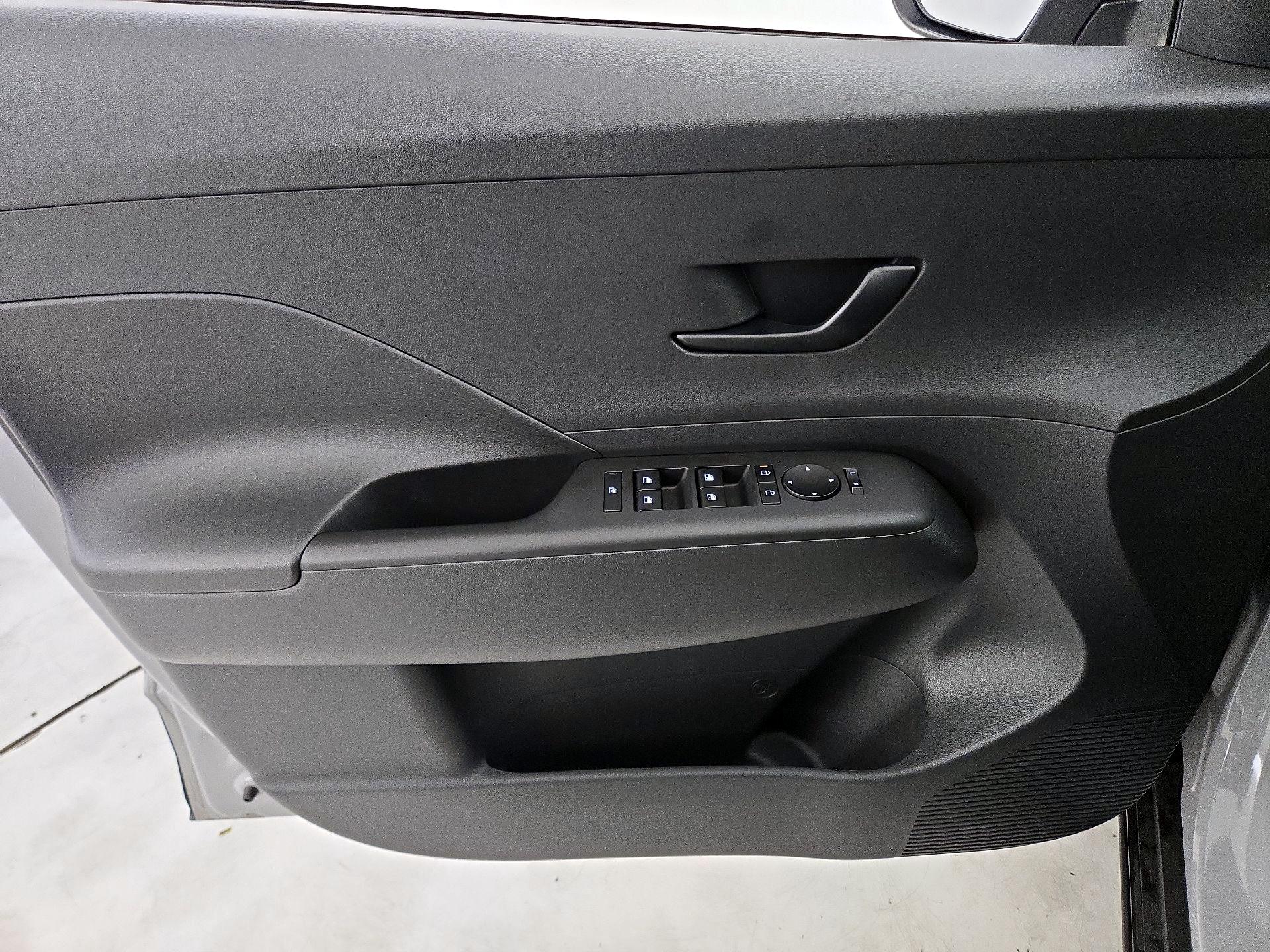 Thumbnail: 2025 Hyundai Kona - 12