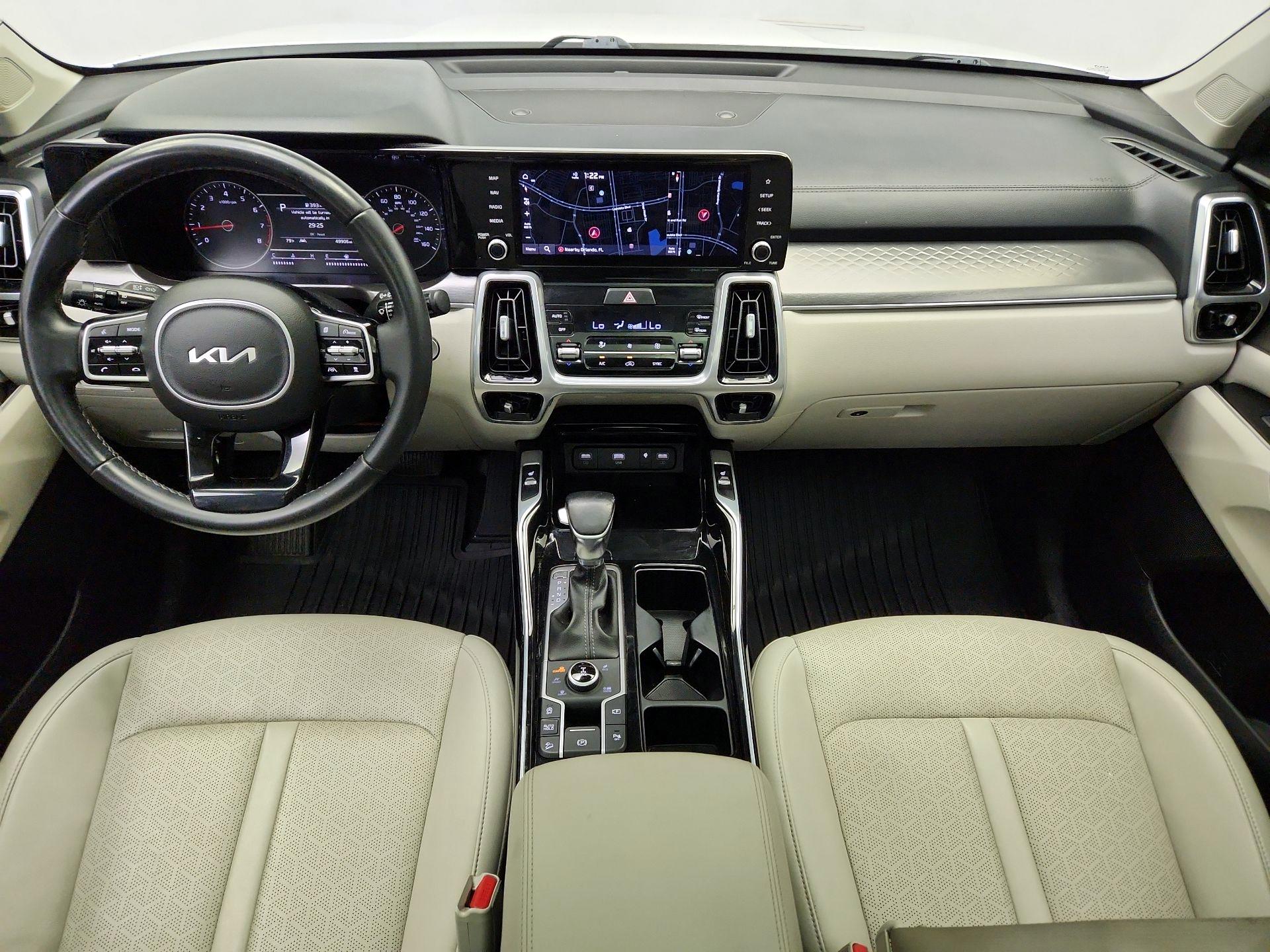 Thumbnail: 2022 Kia Sorento - 9