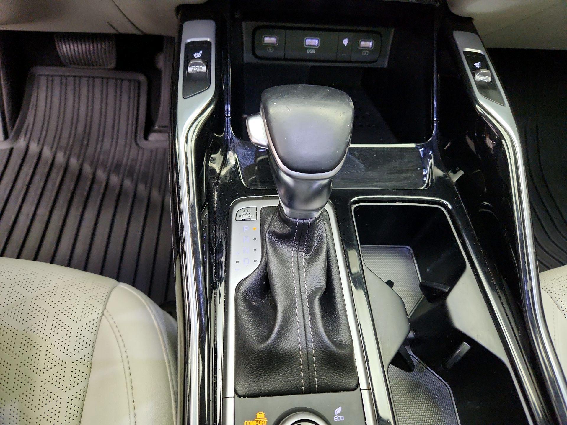 Thumbnail: 2022 Kia Sorento - 18