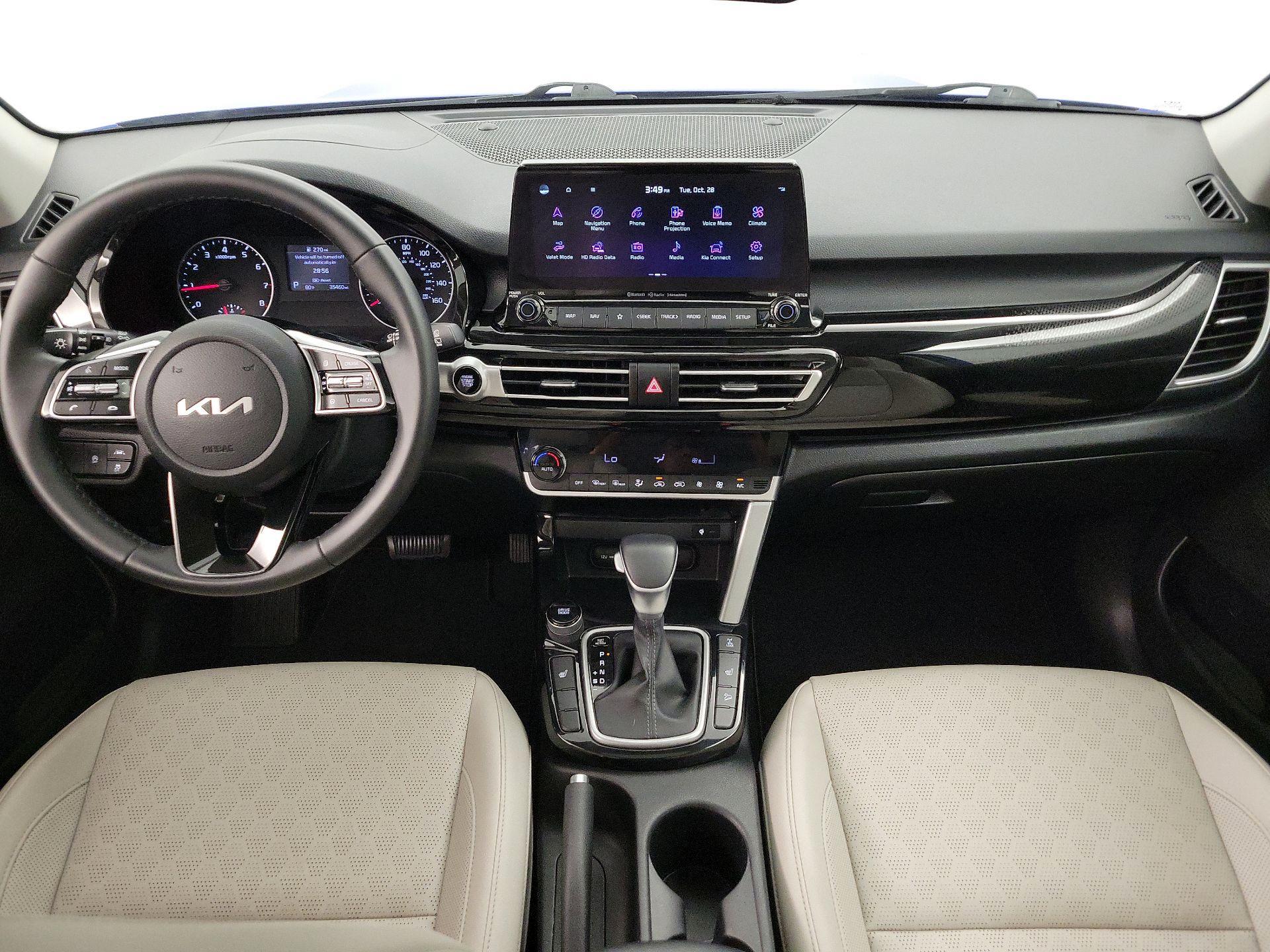 Thumbnail: 2023 Kia Seltos - 9