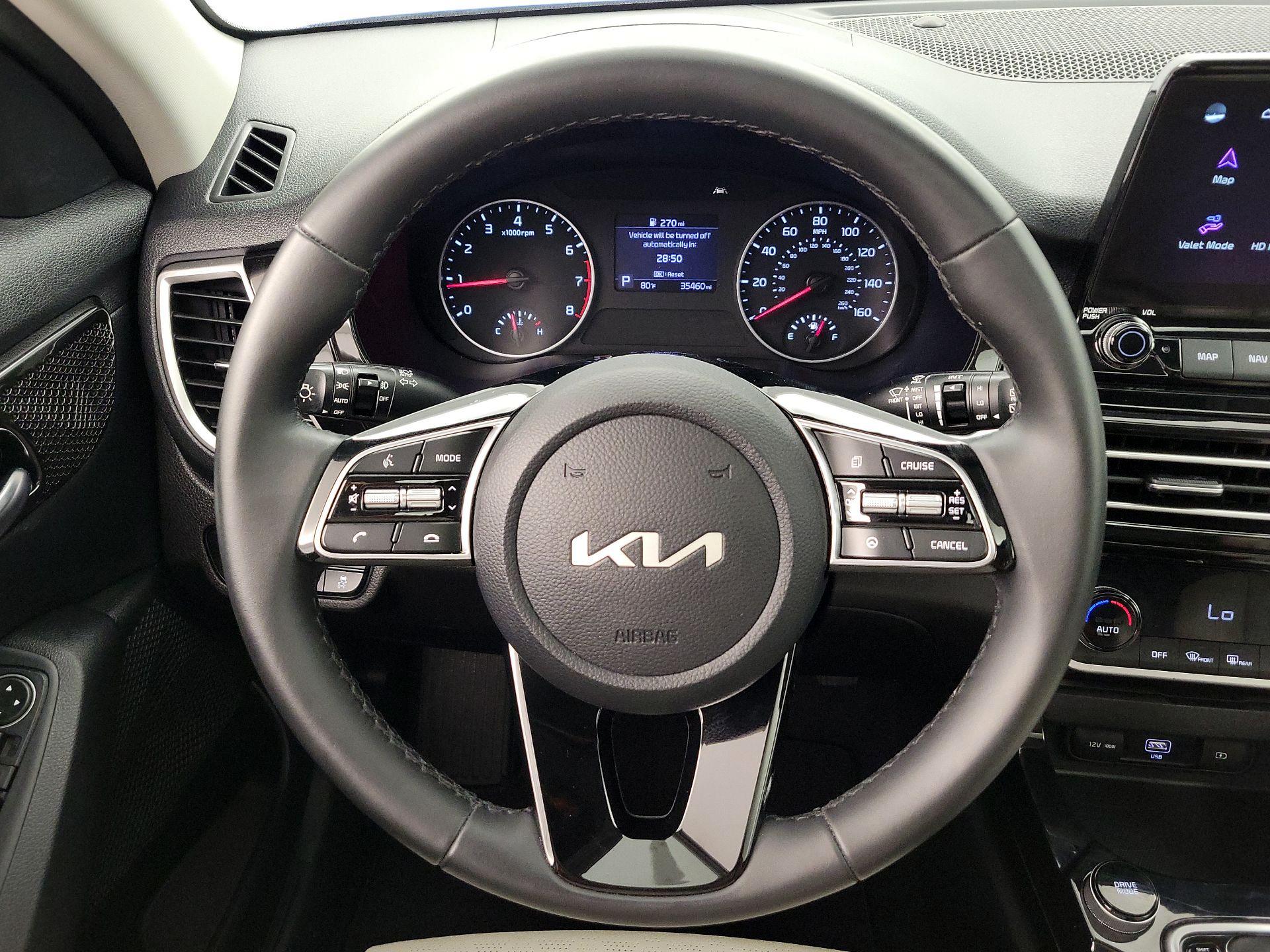 Thumbnail: 2023 Kia Seltos - 10