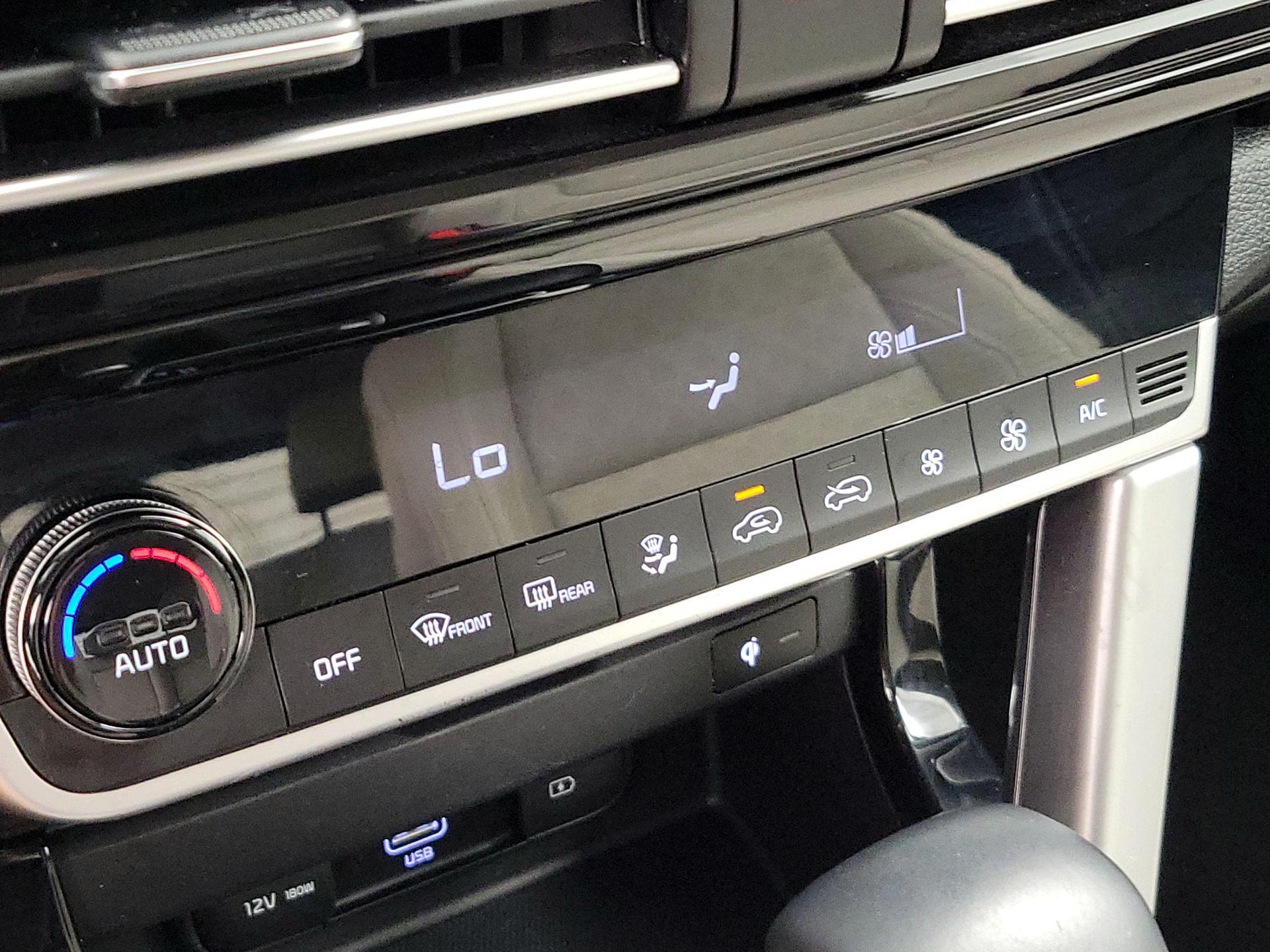 Thumbnail: 2023 Kia Seltos - 17