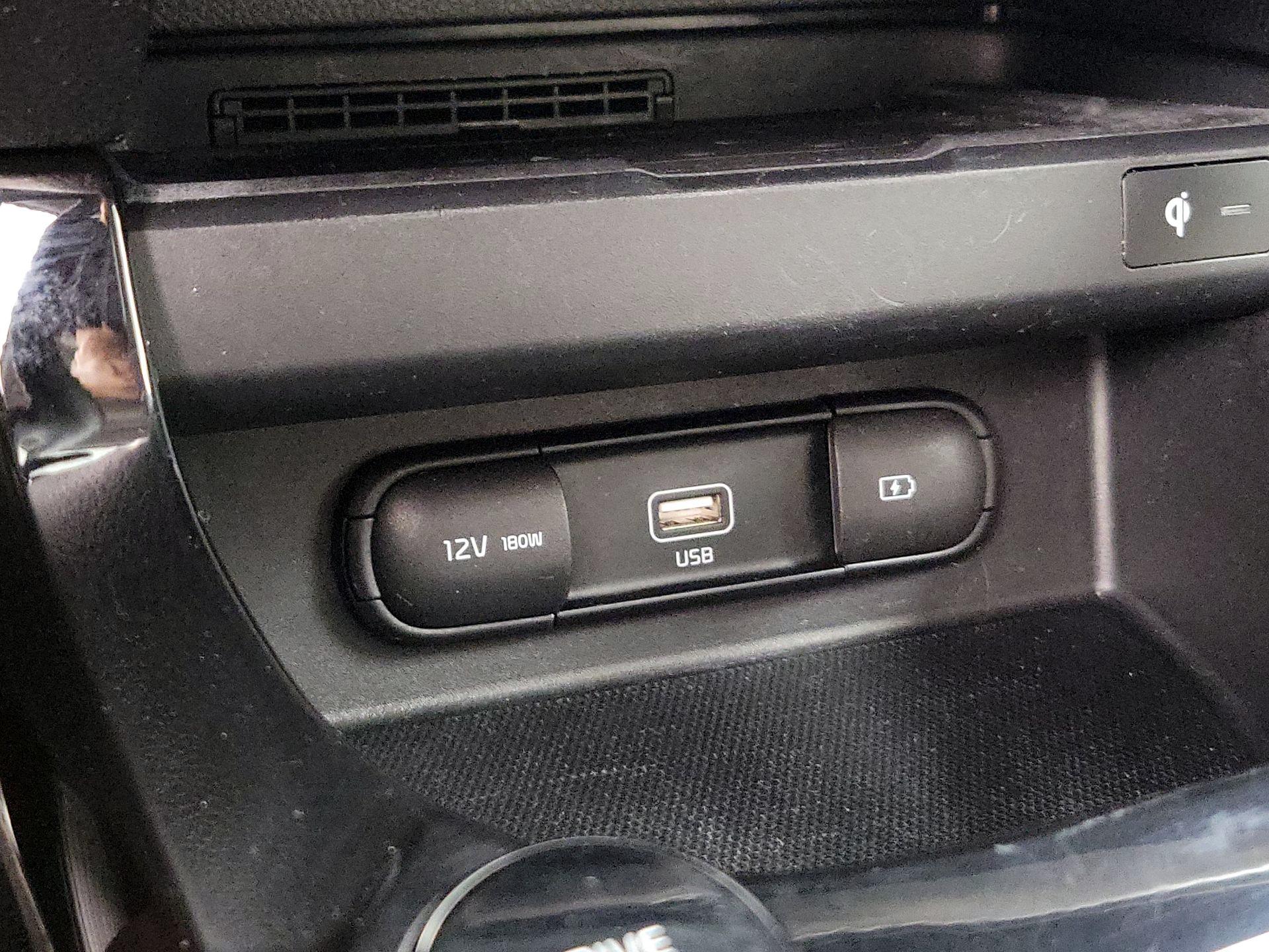 Thumbnail: 2023 Kia Seltos - 19