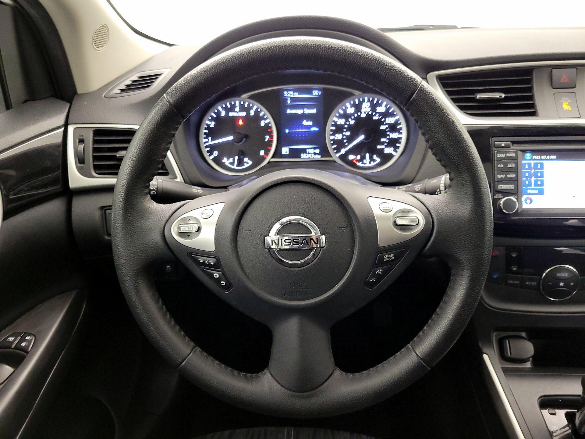 Thumbnail: 2018 Nissan Sentra - 10