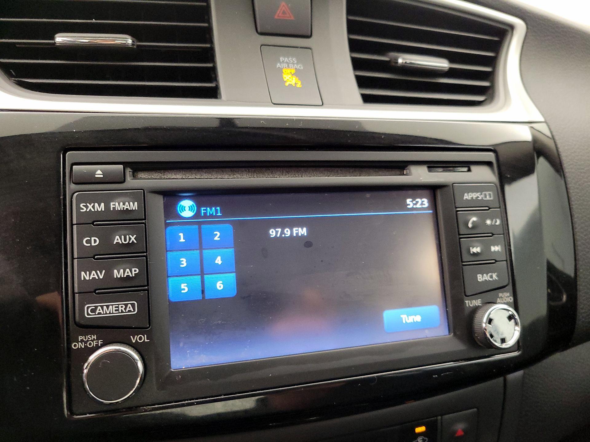 Thumbnail: 2018 Nissan Sentra - 16