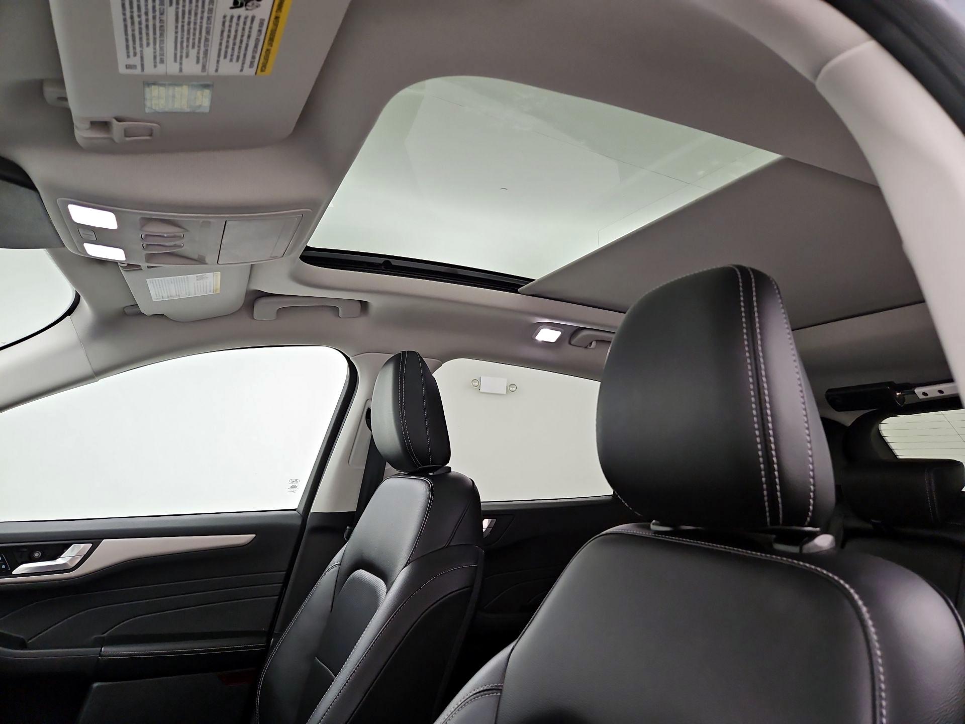 Thumbnail: 2022 Ford Escape - 19