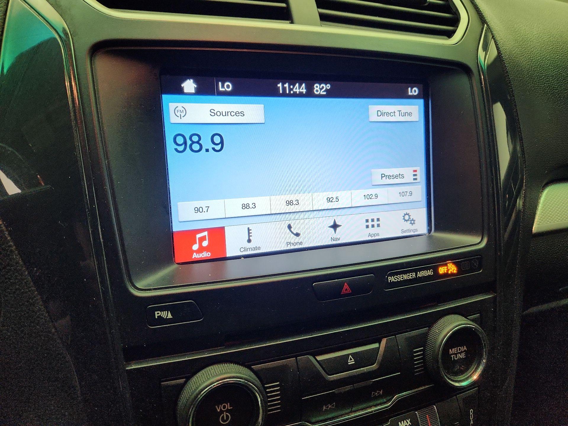 Thumbnail: 2017 Ford Explorer - 16