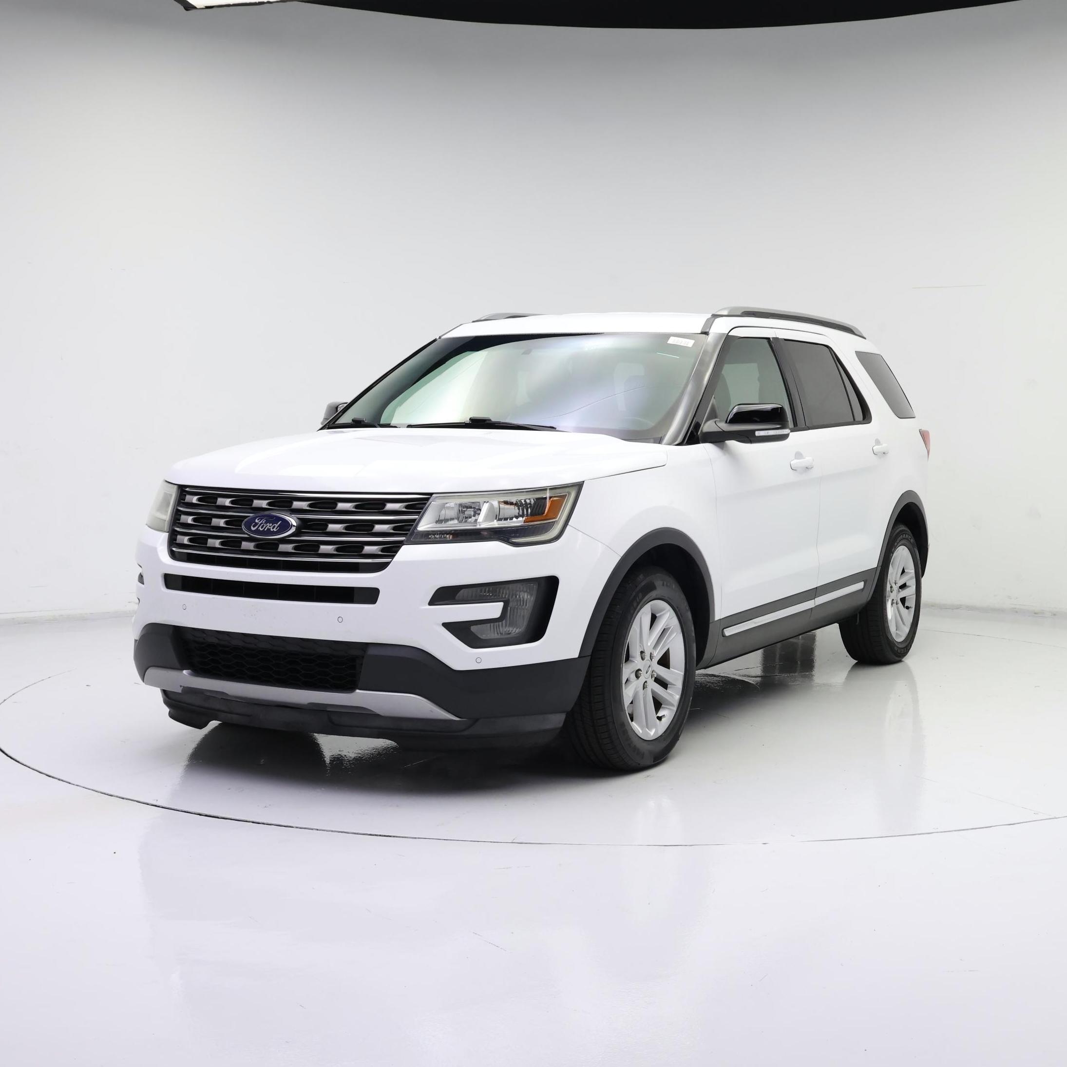 Thumbnail: 2017 Ford Explorer - 4