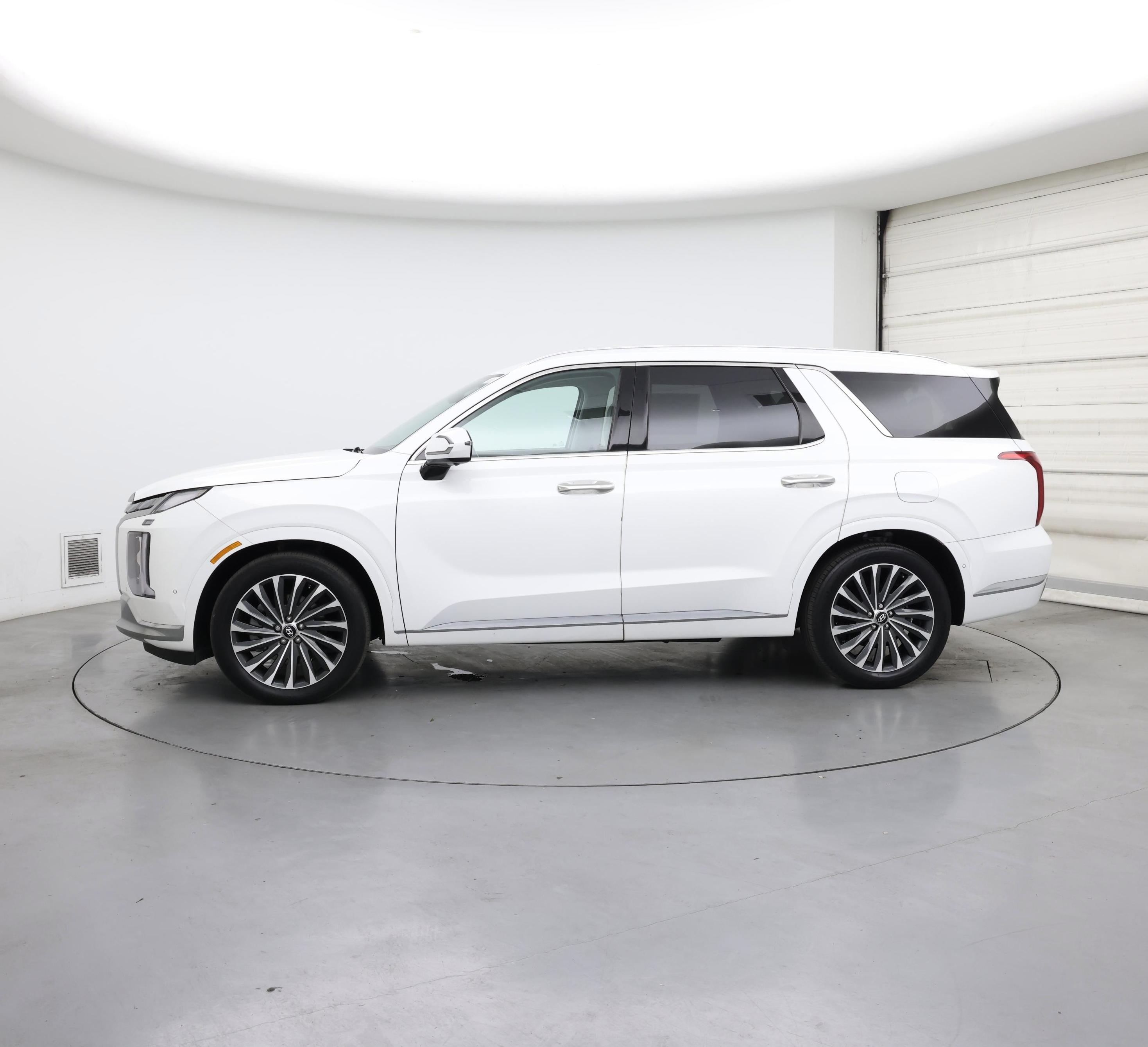 Thumbnail: 2023 Hyundai Palisade - 3