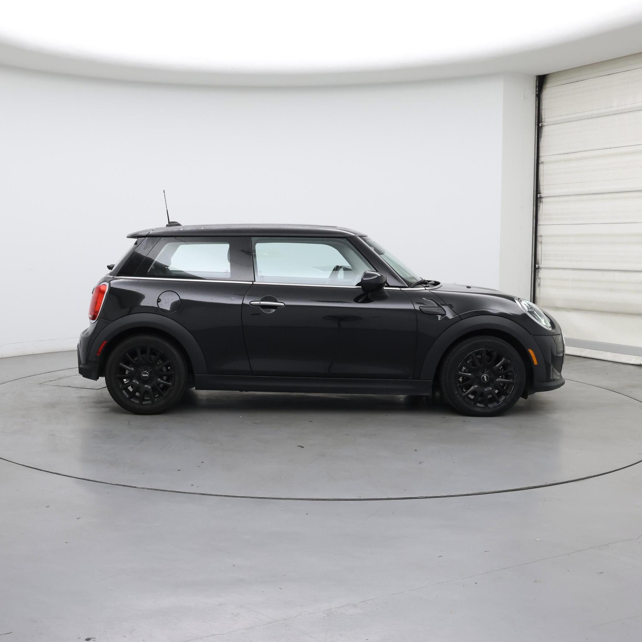 Thumbnail: 2023 MINI Cooper Hardtop - 7
