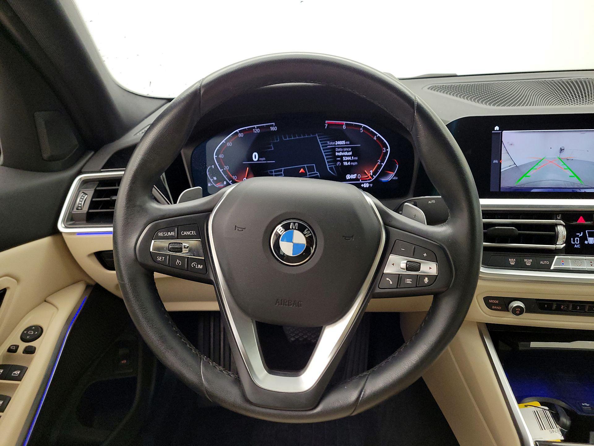 Thumbnail: 2022 BMW 3 Series - 10