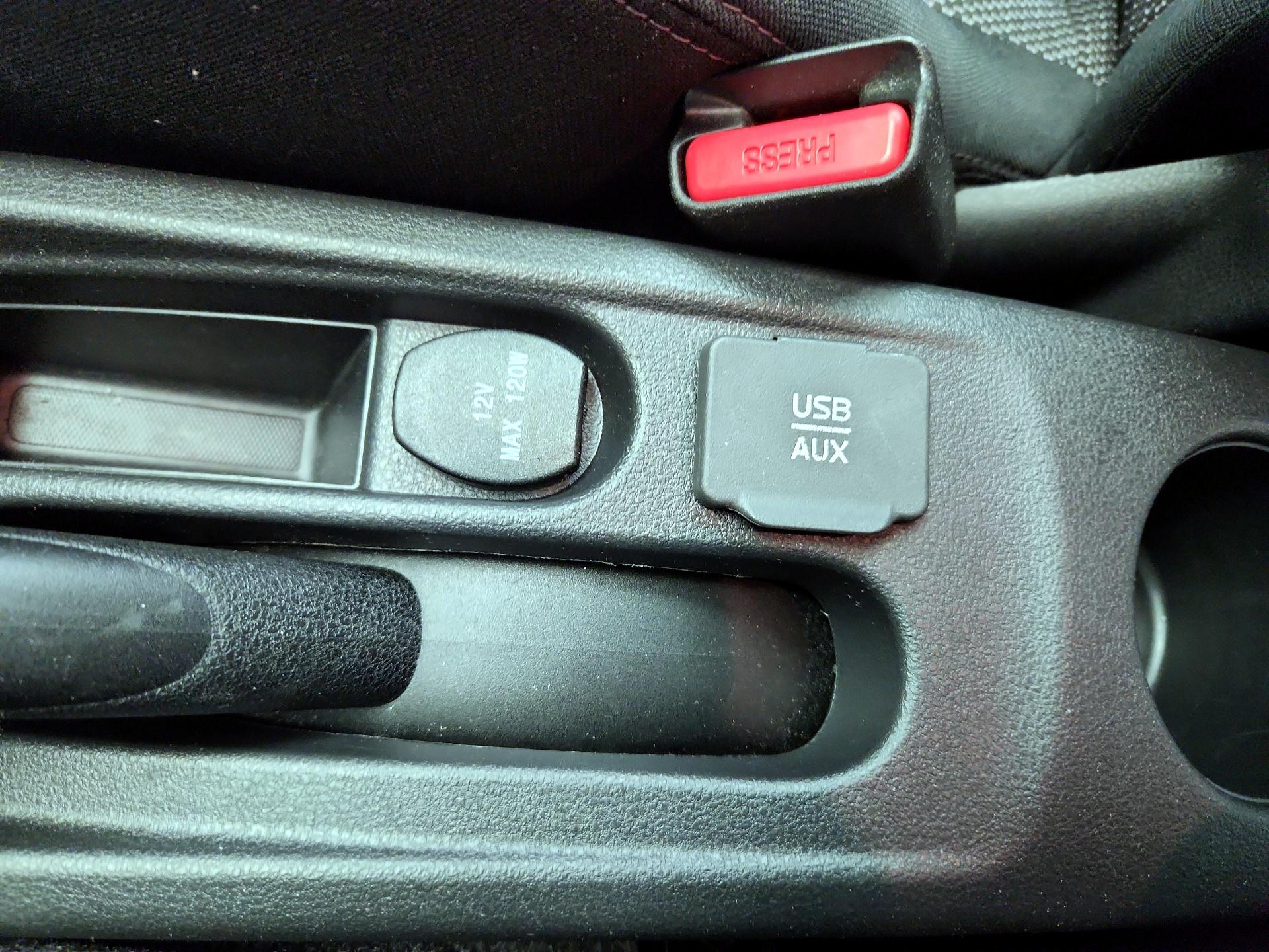 Thumbnail: 2015 Nissan Versa - 17