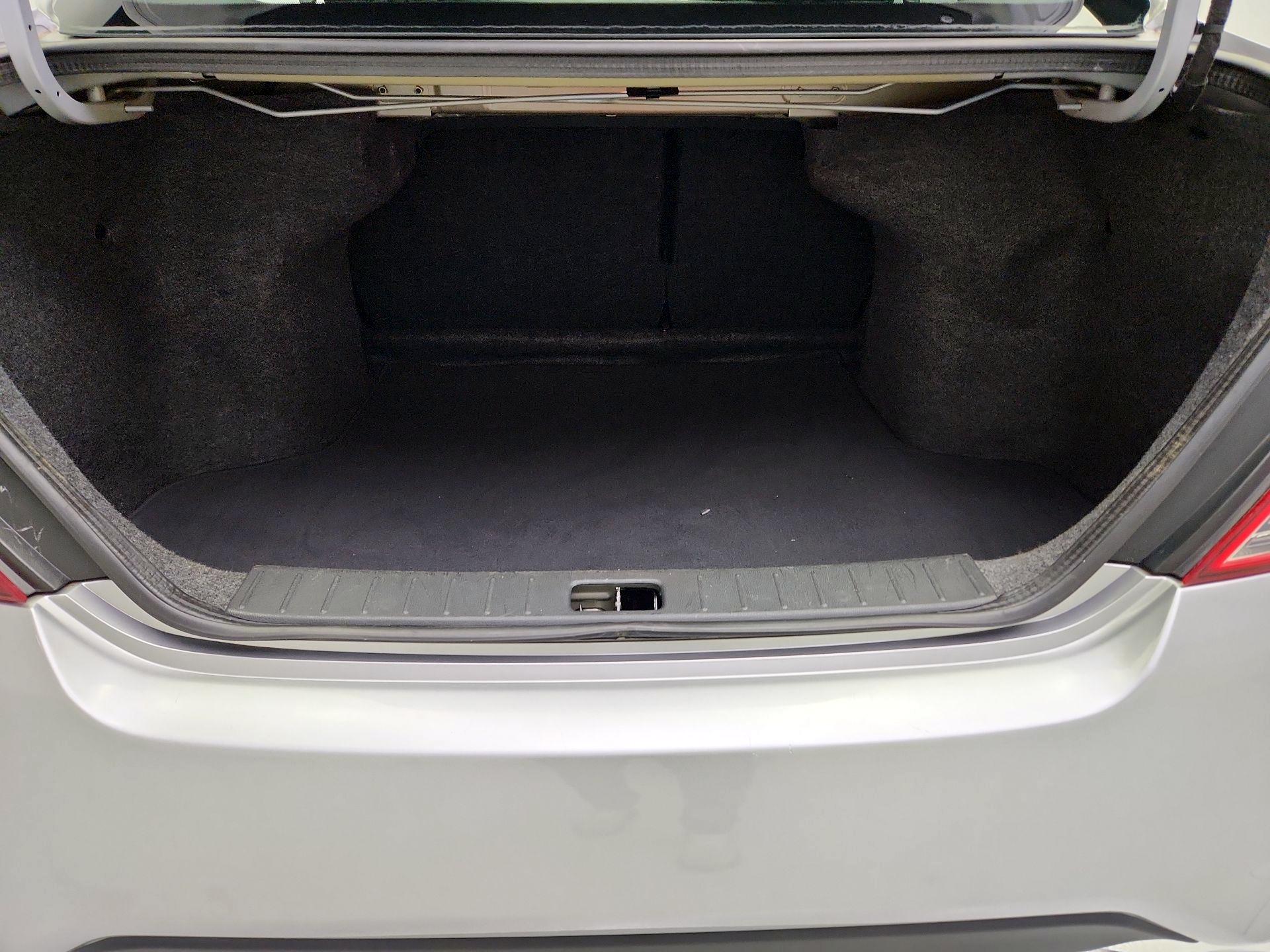 Thumbnail: 2015 Nissan Versa - 19