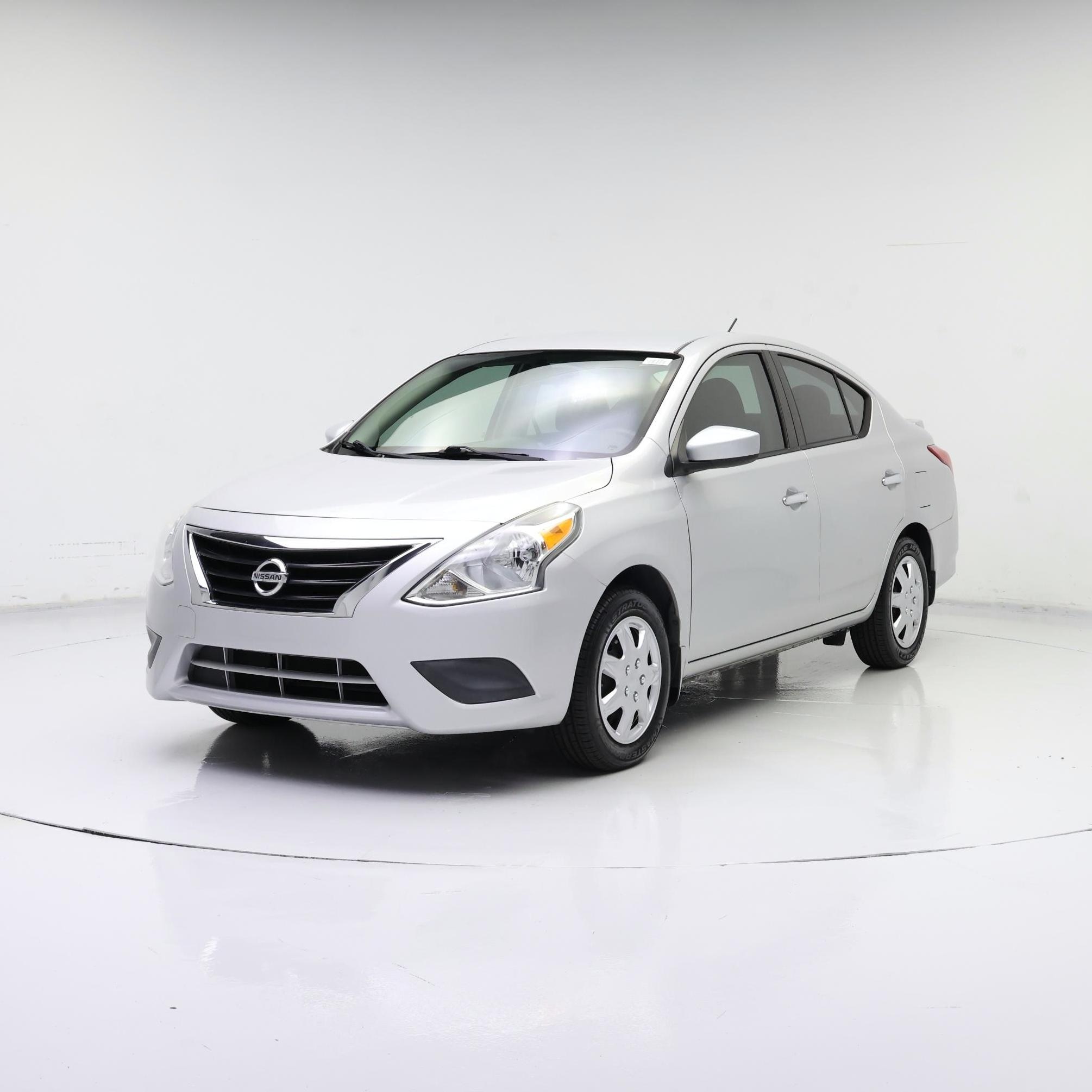 Thumbnail: 2015 Nissan Versa - 4