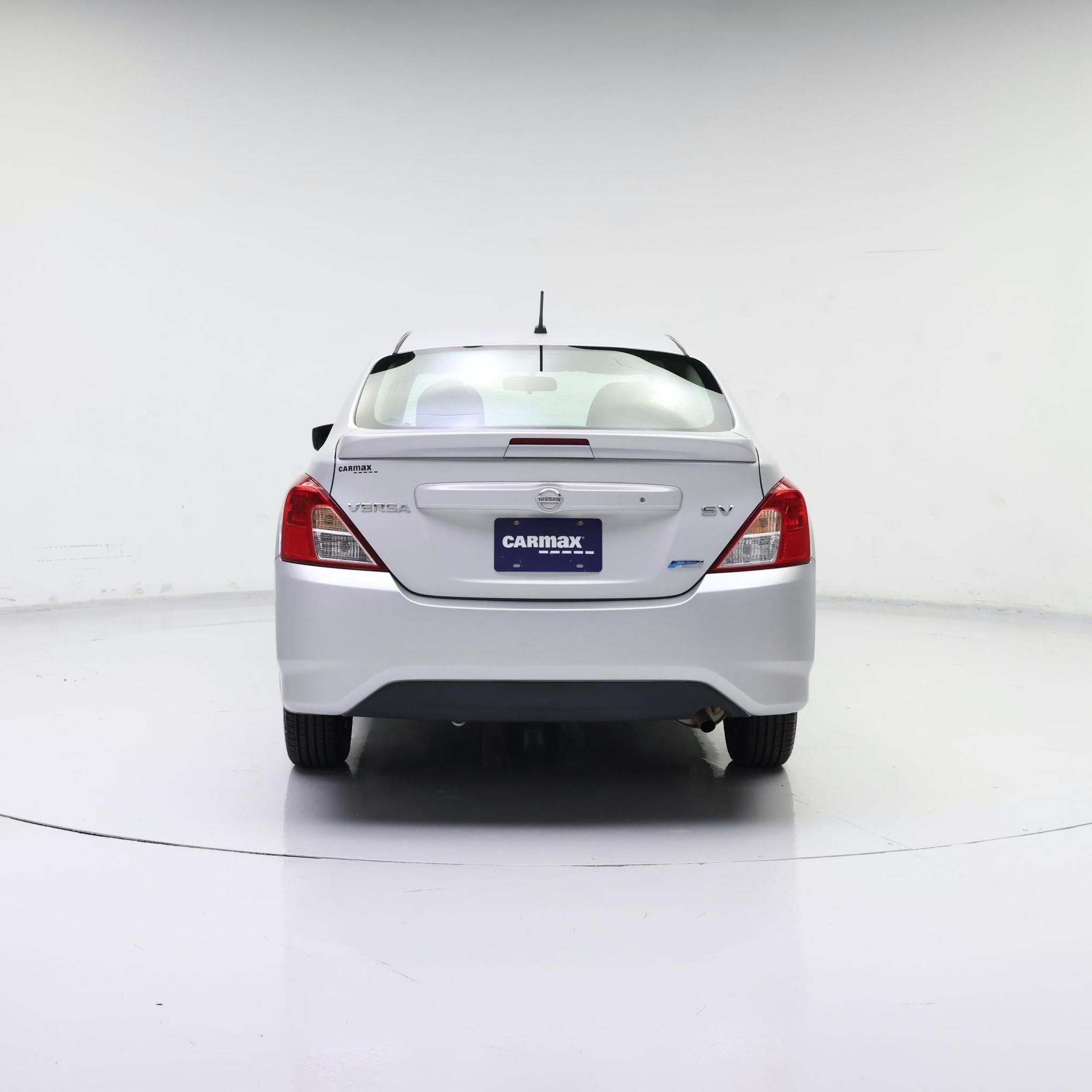 Thumbnail: 2015 Nissan Versa - 6