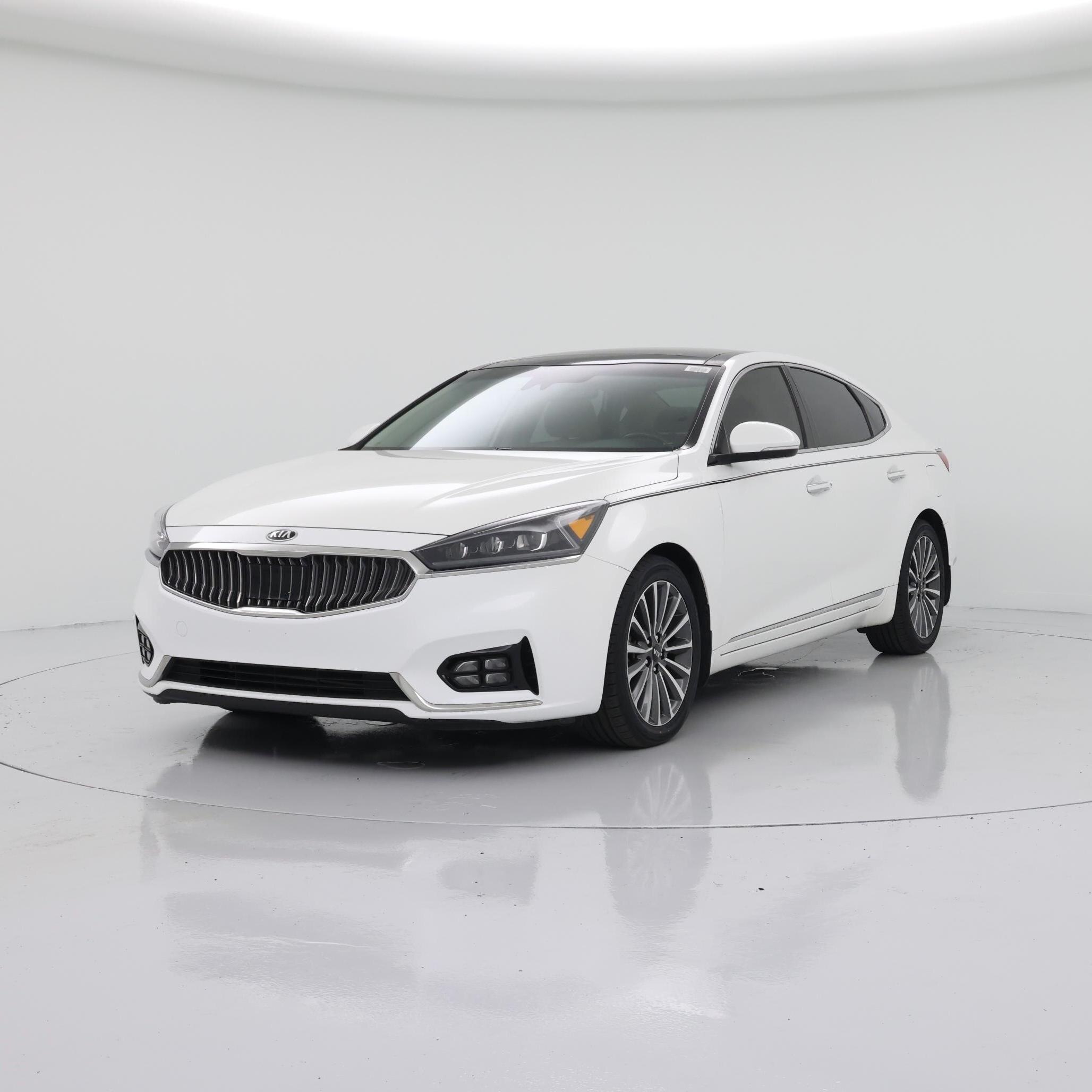 Thumbnail: 2017 Kia Cadenza - 4